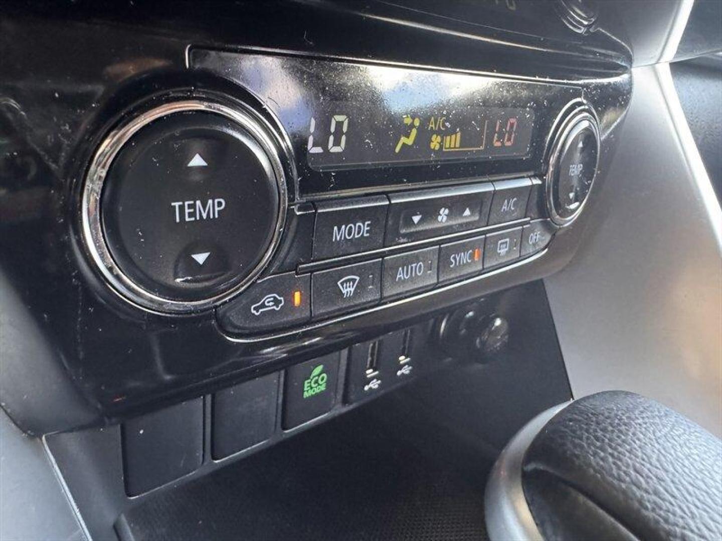 2018 Alloy Silver Metallic Mitsubishi Eclipse Cross SE (JA4AT5AA7JZ) with an 1.5L Turbo I4 152hp 184ft. lbs. engine, Automatic transmission, located at 25355 Eames Street, Channahon, IL, 60410, (815) 467-1807, 41.429108, -88.228432 - Introducing the 2018 Mitsubishi Eclipse Cross SE - a powerhouse on wheels! This beast is equipped with a robust 1.5L Turbo I4 engine that delivers a thrilling 152hp and 184ft. lbs. of torque, ensuring you feel the adrenaline rush with every drive. Straight from the factory, this Eclipse Cross SE co - Photo#21