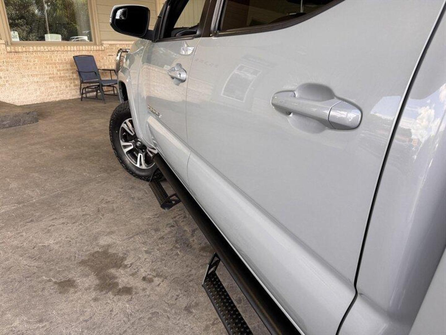 2018 Magnetic Gray Metallic Toyota Tacoma SR V6 (3TMCZ5AN3JM) with an 3.5L V6 278hp 265ft. lbs. engine, Automatic transmission, located at 25355 Eames Street, Channahon, IL, 60410, (815) 467-1807, 41.429108, -88.228432 - Oh, honey, get ready to conquer the concrete jungle in style with the 2018 Toyota Tacoma SR V6. This bad boy is packing a punch with its 3.5L V6 engine that delivers a roaring 278hp and 265ft. lbs. of torque. You'll be turning heads left and right with its sleek Magnetic Gray Metallic exterior and a - Photo#9