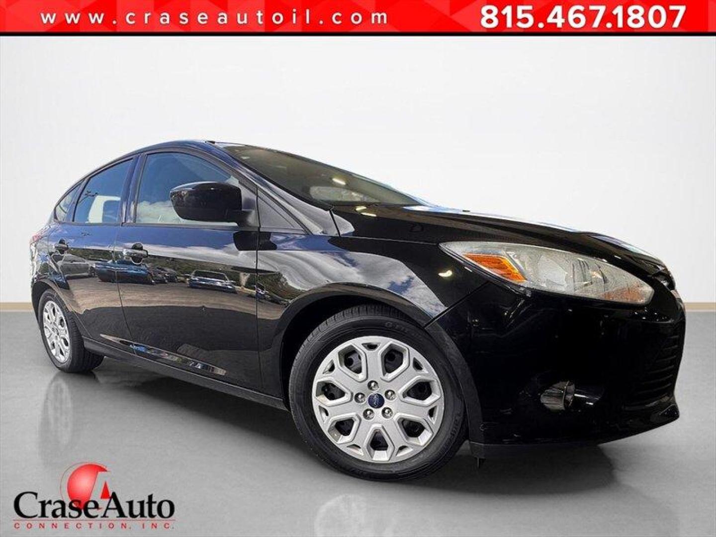 2012 Black Ford Focus SE (1FAHP3K23CL) with an 2.0L I4 160hp 146ft. lbs. engine, 5 Speed Manual transmission, located at 25355 Eames Street, Channahon, IL, 60410, (815) 467-1807, 41.429108, -88.228432 - Introducing the stylish and efficient 2012 Ford Focus SE in the sleek Tuxedo Black Metallic exterior color! This compact car is powered by a reliable 2.0L I4 engine, delivering a peppy 160hp and 146ft. lbs. of torque for a fun driving experience. Step inside the Charcoal Black interior and enjoy th - Photo#0