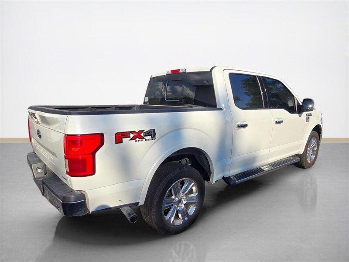 2020 Iconic Silver Ford F-150 Lariat (1FTEW1E47LF) with an EcoBoost 3.5L Twin Turbo V6 375hp 470ft. lbs. engine, Automatic transmission, located at 25355 Eames Street, Channahon, IL, 60410, (815) 467-1807, 41.429108, -88.228432 - ** LOCAL TRADE IN, WHOLESALE AS-IS SPERCIAL, HAS COLD START UP TIMING CHAIN NOISE. ** This 2020 Ford F-150 Lariat comes equipped with a powerful EcoBoost 3.5L Twin Turbo V6 engine that delivers 375 horsepower and 470 ft. lbs. of torque. The exterior is finished in an elegant Iconic Silver color, com - Photo#5
