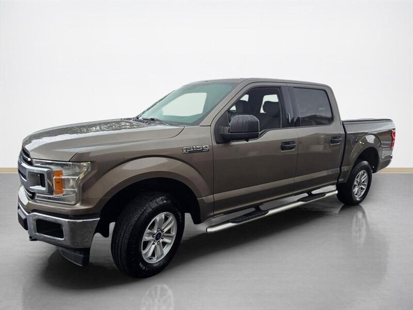 2018 Guard Ford F-150 XLT (1FTEW1EG1JF) with an EcoBoost 3.5L Twin Turbo V6 375hp 470ft. lbs. engine, Automatic transmission, located at 25355 Eames Street, Channahon, IL, 60410, (815) 467-1807, 41.429108, -88.228432 - The 2018 Ford F-150 XLT is powered by a robust EcoBoost 3.5L Twin Turbo V6 engine, delivering 375 horsepower and 470 lb-ft of torque. This combination provides strong performance and towing capability, making it a versatile choice for work and daily driving needs. The exterior of this model is fini- Photo#7