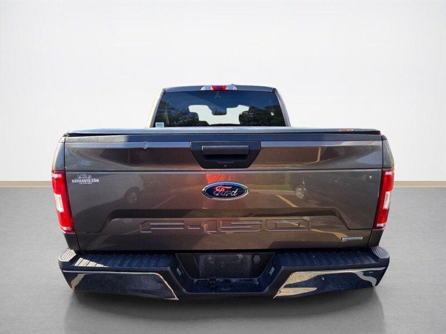 2018 Guard Ford F-150 XLT (1FTEW1EG1JF) with an EcoBoost 3.5L Twin Turbo V6 375hp 470ft. lbs. engine, Automatic transmission, located at 25355 Eames Street, Channahon, IL, 60410, (815) 467-1807, 41.429108, -88.228432 - ** LOCAL TRADE IN, WHOLESALE AS-IS SPECIAL, HAS COLD START TIMING CHAIN NOISE, HAS PREVIOUS PAINTWORK ON RIGHT SIDE. ** This 2018 Ford F-150 XLT comes equipped with a powerful EcoBoost 3.5L Twin Turbo V6 engine that delivers 375hp and 470ft. lbs. of torque. The exterior is finished in Guard, complem - Photo#4