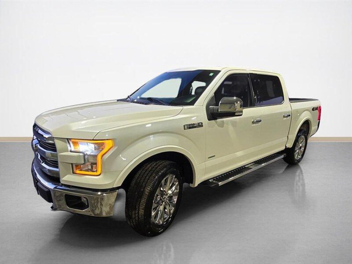2017 Oxford White Ford F-150 Lariat (1FTEW1EG7HF) with an EcoBoost 3.5L Twin Turbo V6 375hp 470ft. lbs. engine, Automatic transmission, located at 25355 Eames Street, Channahon, IL, 60410, (815) 467-1807, 41.429108, -88.228432 - Unleash the power of the 2017 Ford F-150 Lariat - a beast on the road with its EcoBoost 3.5L Twin Turbo V6 engine delivering a jaw-dropping 375hp and 470ft. lbs. of torque. This mean machine comes in a striking Oxford White exterior and a sleek Black interior, exuding dominance at every turn. From - Photo#7