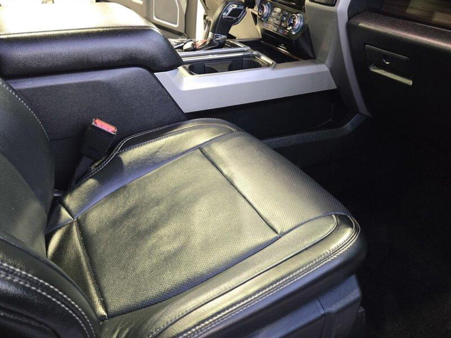 2017 Oxford White Ford F-150 Lariat (1FTEW1EG7HF) with an EcoBoost 3.5L Twin Turbo V6 375hp 470ft. lbs. engine, Automatic transmission, located at 25355 Eames Street, Channahon, IL, 60410, (815) 467-1807, 41.429108, -88.228432 - Unleash the power of the 2017 Ford F-150 Lariat - a beast on the road with its EcoBoost 3.5L Twin Turbo V6 engine delivering a jaw-dropping 375hp and 470ft. lbs. of torque. This mean machine comes in a striking Oxford White exterior and a sleek Black interior, exuding dominance at every turn. From - Photo#31