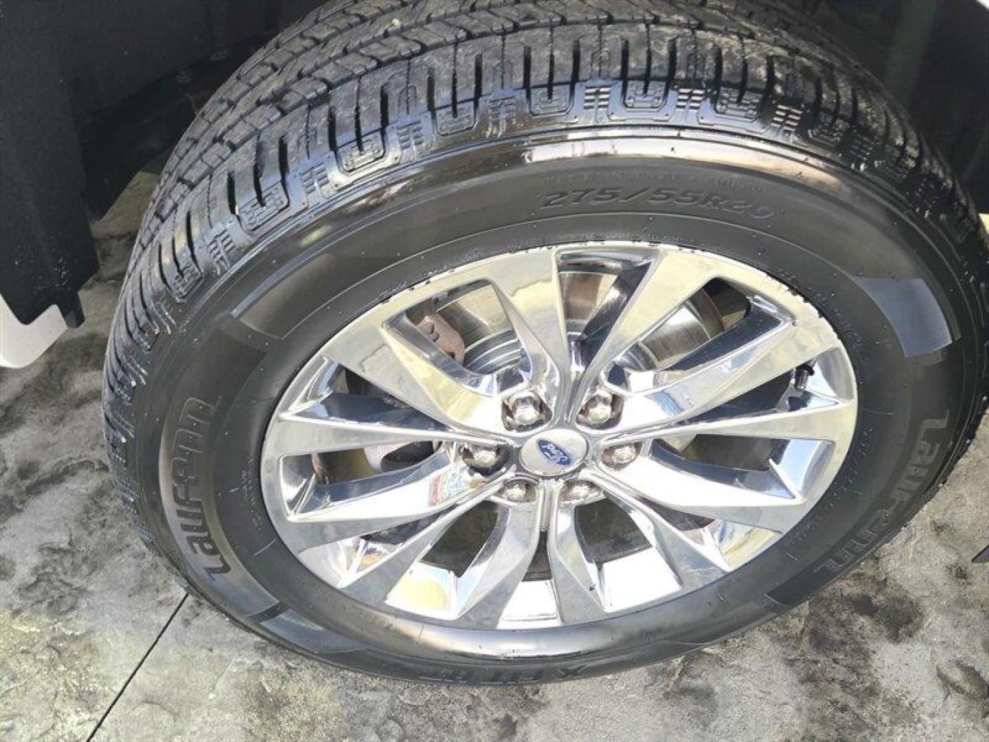 2017 Oxford White Ford F-150 Lariat (1FTEW1EG7HF) with an EcoBoost 3.5L Twin Turbo V6 375hp 470ft. lbs. engine, Automatic transmission, located at 25355 Eames Street, Channahon, IL, 60410, (815) 467-1807, 41.429108, -88.228432 - Unleash the power of the 2017 Ford F-150 Lariat - a beast on the road with its EcoBoost 3.5L Twin Turbo V6 engine delivering a jaw-dropping 375hp and 470ft. lbs. of torque. This mean machine comes in a striking Oxford White exterior and a sleek Black interior, exuding dominance at every turn. From - Photo#33