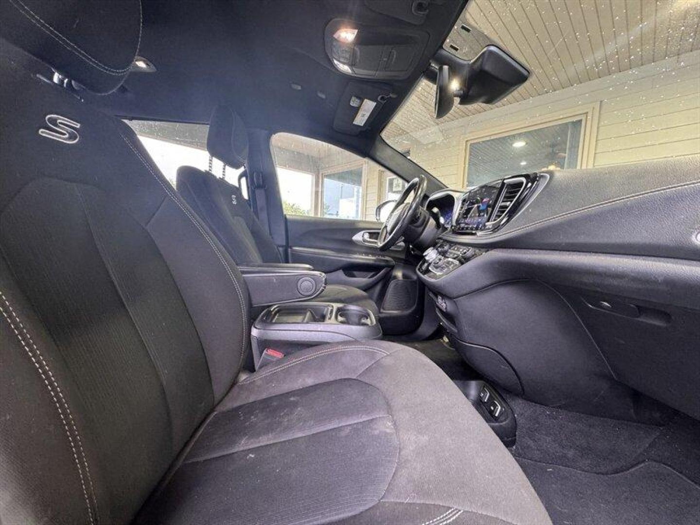 2021 Brilliant Black Crystal Pearl Coat Chrysler Pacifica Touring (2C4RC3FG9MR) with an Pentastar 3.6L V6 287hp 262ft. lbs. engine, Automatic transmission, located at 25355 Eames Street, Channahon, IL, 60410, (815) 467-1807, 41.429108, -88.228432 - Introducing the 2021 Chrysler Pacifica S, a sophisticated and versatile minivan designed to elevate your driving experience. Equipped with a robust Pentastar 3.6L V6 engine delivering 287 horsepower and 262 ft. lbs. of torque, this powerhouse ensures a smooth and efficient performance on the road. - Photo#12