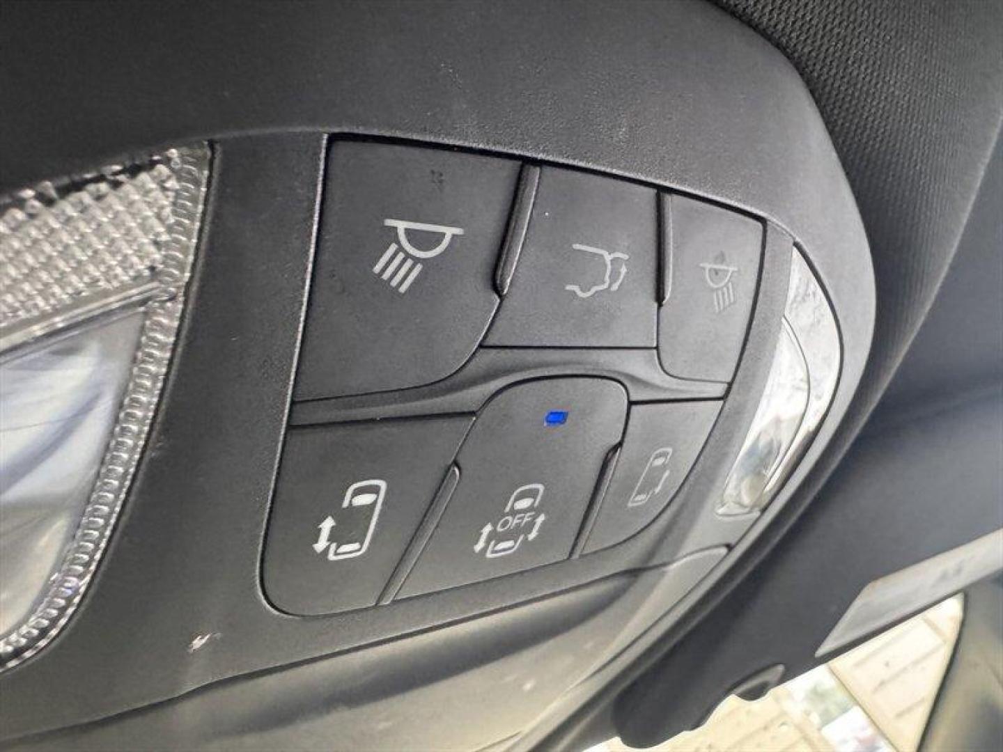 2021 Brilliant Black Crystal Pearl Coat Chrysler Pacifica Touring (2C4RC3FG9MR) with an Pentastar 3.6L V6 287hp 262ft. lbs. engine, Automatic transmission, located at 25355 Eames Street, Channahon, IL, 60410, (815) 467-1807, 41.429108, -88.228432 - Introducing the 2021 Chrysler Pacifica S, a sophisticated and versatile minivan designed to elevate your driving experience. Equipped with a robust Pentastar 3.6L V6 engine delivering 287 horsepower and 262 ft. lbs. of torque, this powerhouse ensures a smooth and efficient performance on the road. - Photo#27