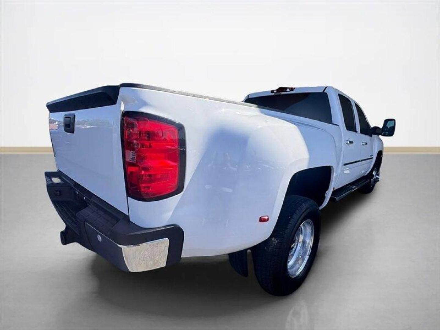 2014 Summit White Chevrolet Silverado 3500 LT (1GC4C0C88EF) with an Duramax 6.6L Diesel Turbo V8 397hp 765ft. lbs. engine, Automatic transmission, located at 25355 Eames Street, Channahon, IL, 60410, (815) 467-1807, 41.429108, -88.228432 - Behold the majestic 2014 Chevrolet Silverado 3500 LT, a true titan among trucks! This powerhouse is equipped with a formidable Duramax 6.6L Diesel Turbo V8 engine, boasting an impressive 397hp and a staggering 765ft. lbs. of torque. Its Summit White exterior exudes strength and elegance, while the E - Photo#3