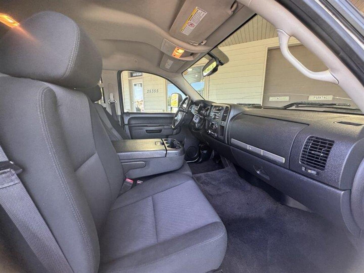 2014 Summit White Chevrolet Silverado 3500 LT (1GC4C0C88EF) with an Duramax 6.6L Diesel Turbo V8 397hp 765ft. lbs. engine, Automatic transmission, located at 25355 Eames Street, Channahon, IL, 60410, (815) 467-1807, 41.429108, -88.228432 - Behold the majestic 2014 Chevrolet Silverado 3500 LT, a true titan among trucks! This powerhouse is equipped with a formidable Duramax 6.6L Diesel Turbo V8 engine, boasting an impressive 397hp and a staggering 765ft. lbs. of torque. Its Summit White exterior exudes strength and elegance, while the E - Photo#19