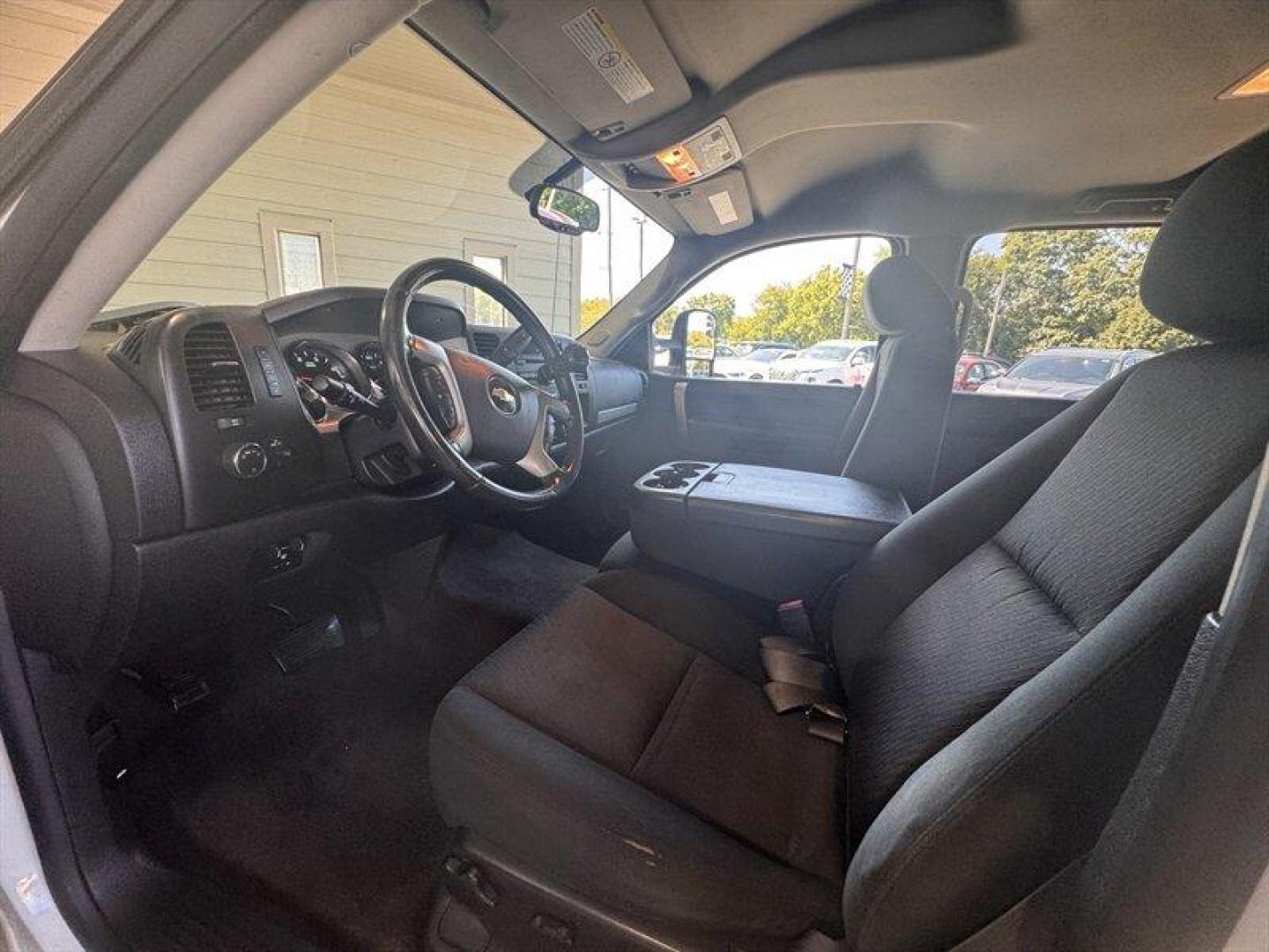 2014 Summit White Chevrolet Silverado 3500 LT (1GC4C0C88EF) with an Duramax 6.6L Diesel Turbo V8 397hp 765ft. lbs. engine, Automatic transmission, located at 25355 Eames Street, Channahon, IL, 60410, (815) 467-1807, 41.429108, -88.228432 - Behold the majestic 2014 Chevrolet Silverado 3500 LT, a true titan among trucks! This powerhouse is equipped with a formidable Duramax 6.6L Diesel Turbo V8 engine, boasting an impressive 397hp and a staggering 765ft. lbs. of torque. Its Summit White exterior exudes strength and elegance, while the E - Photo#31