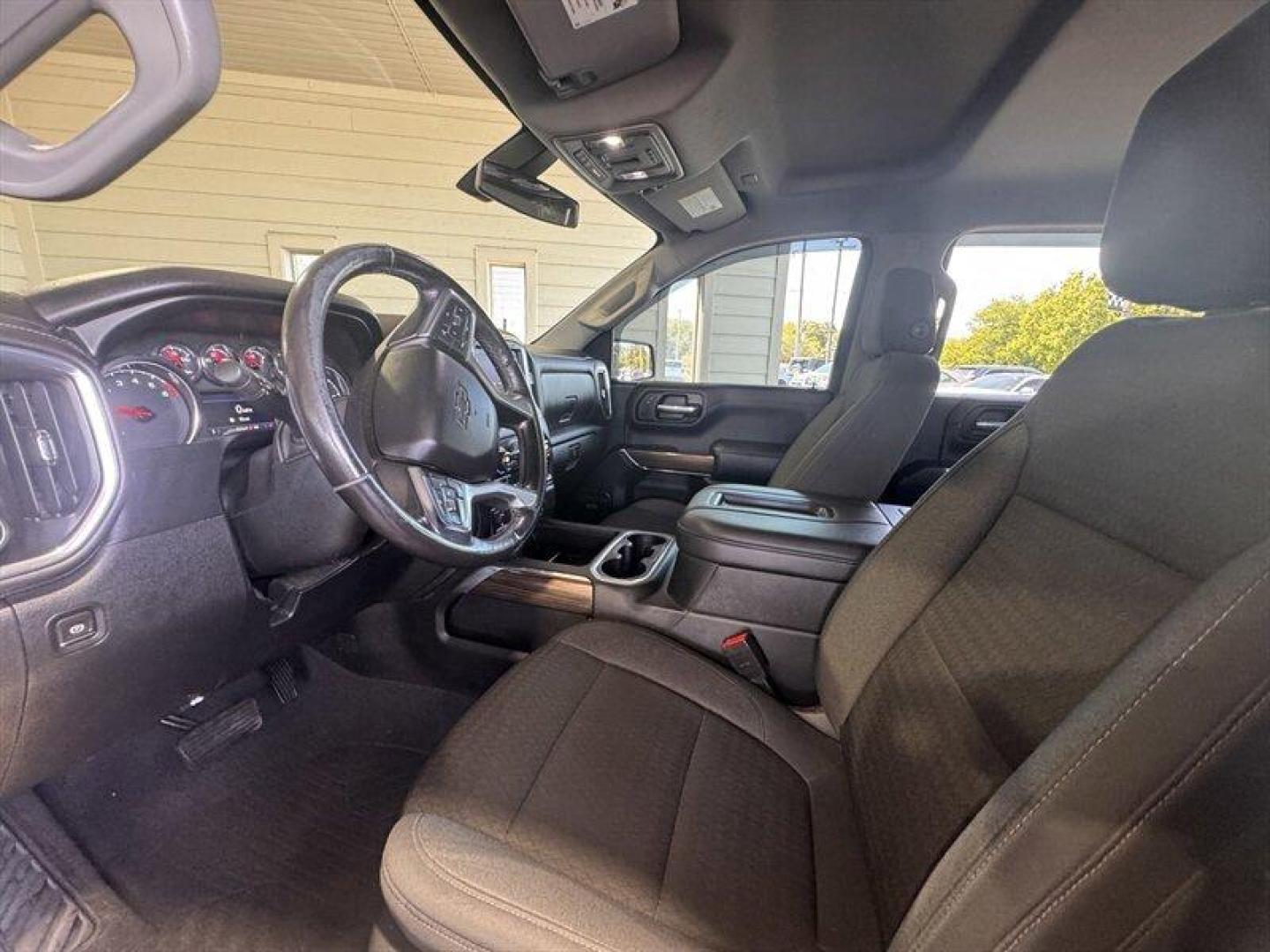 2020 Northsky Blue Metallic Chevrolet Silverado 1500 RST (1GCUYEED1LZ) with an EcoTec3 5.3L V8 355hp 383ft. lbs. engine, Automatic transmission, located at 25355 Eames Street, Channahon, IL, 60410, (815) 467-1807, 41.429108, -88.228432 - Introducing the 2020 Chevrolet Silverado 1500 RST, equipped with a powerful 5.3-liter engine for a robust driving experience. This model comes with the Z71 Off-Road Package, ideal for those seeking adventure off the beaten path. Straight from the factory, the 2020 Silverado 1500 RST boasts a range - Photo#14
