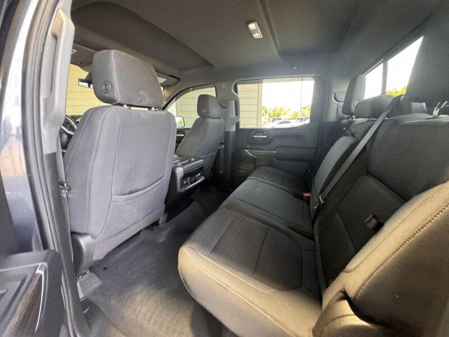 2020 Northsky Blue Metallic Chevrolet Silverado 1500 RST (1GCUYEED1LZ) with an EcoTec3 5.3L V8 355hp 383ft. lbs. engine, Automatic transmission, located at 25355 Eames Street, Channahon, IL, 60410, (815) 467-1807, 41.429108, -88.228432 - Introducing the 2020 Chevrolet Silverado 1500 RST, equipped with a powerful 5.3-liter engine for a robust driving experience. This model comes with the Z71 Off-Road Package, ideal for those seeking adventure off the beaten path. Straight from the factory, the 2020 Silverado 1500 RST boasts a range - Photo#15