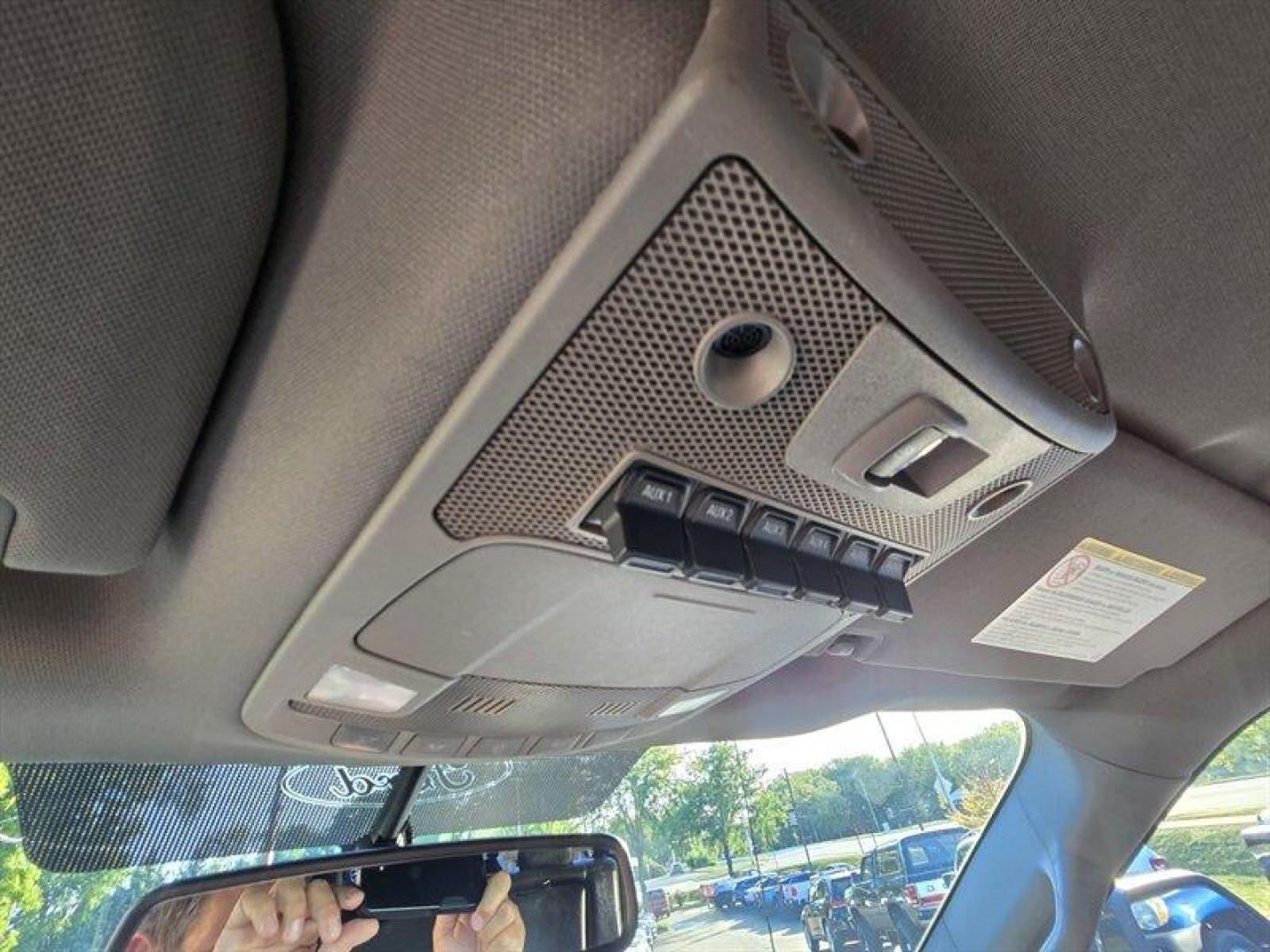 2019 Agate Black Ford F-250 Lariat (1FT7W2B6XKE) with an 6.2L Flex Fuel V8 385hp 430ft. lbs. engine, Automatic transmission, located at 25355 Eames Street, Channahon, IL, 60410, (815) 467-1807, 41.429108, -88.228432 - This 2019 Ford F-250 Super Duty Lariat is a powerful and reliable truck designed to handle tough jobs with ease. Equipped with a 6.2L Flex Fuel V8 engine delivering 385hp and 430ft. lbs. of torque, it offers impressive performance for both work and everyday driving. The factory default features of - Photo#27