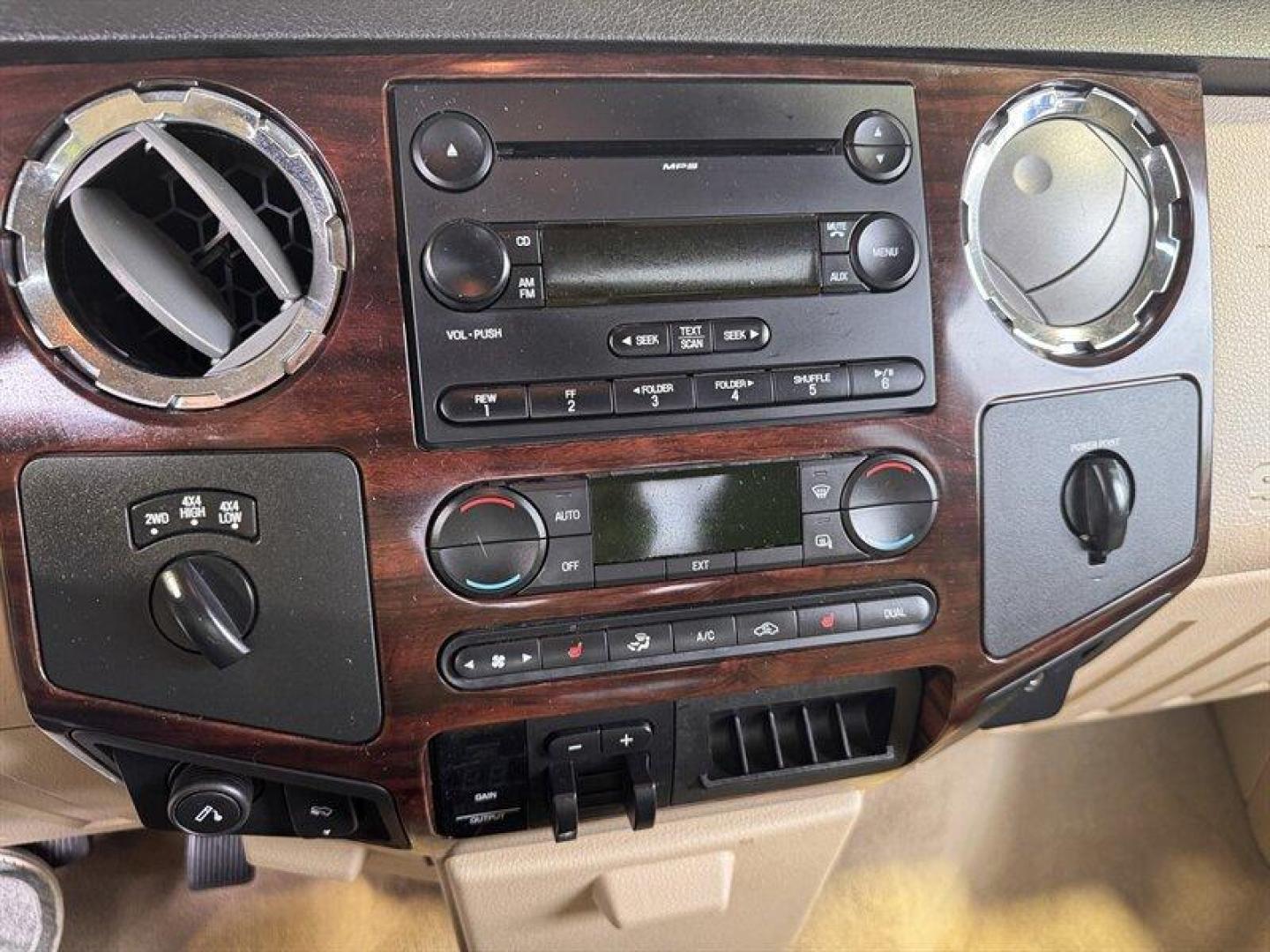 2008 Pueblo Gold Clearcoat Metallic Ford F-350 Lariat (1FTWW31Y38E) with an Triton 6.8L V10 362hp 457ft. lbs. engine, Automatic transmission, located at 25355 Eames Street, Channahon, IL, 60410, (815) 467-1807, 41.429108, -88.228432 - Behold the mighty 2008 Ford F-350 Super Duty Lariat Crew Cab, a beast of a truck with a heart of Triton 6.8L V10 power, belting out 362hp and 457ft. lbs. of torque! This bad boy comes dressed to impress in a stylish Pueblo Gold Clearcoat Metallic/Black exterior, ready to turn heads on the road. Ste - Photo#16