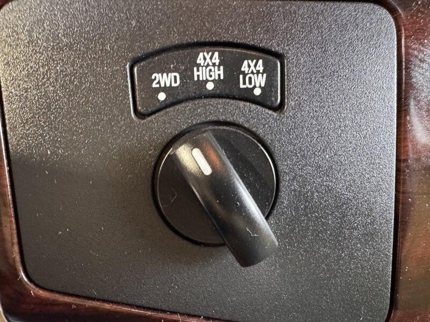 2008 Pueblo Gold Clearcoat Metallic Ford F-350 Lariat (1FTWW31Y38E) with an Triton 6.8L V10 362hp 457ft. lbs. engine, Automatic transmission, located at 25355 Eames Street, Channahon, IL, 60410, (815) 467-1807, 41.429108, -88.228432 - Behold the mighty 2008 Ford F-350 Super Duty Lariat Crew Cab, a beast of a truck with a heart of Triton 6.8L V10 power, belting out 362hp and 457ft. lbs. of torque! This bad boy comes dressed to impress in a stylish Pueblo Gold Clearcoat Metallic/Black exterior, ready to turn heads on the road. Ste - Photo#20