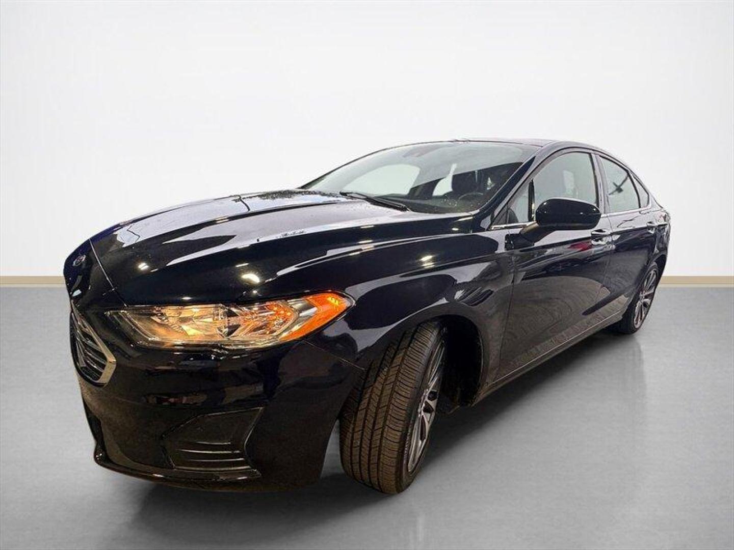 2020 Velocity Blue Ford Fusion SE (3FA6P0T90LR) with an EcoBoost 2.0L Turbo I4 245hp 275ft. lbs. engine, Automatic transmission, located at 25355 Eames Street, Channahon, IL, 60410, (815) 467-1807, 41.429108, -88.228432 - Introducing the sleek and stylish 2020 Ford Fusion SE in the eye-catching Alto Blue Metallic Tinted Clearcoat exterior and luxurious Ebony interior. Powered by a mighty EcoBoost 2.0L Turbo I4 engine, this baby churns out a whopping 245hp and 275ft. lbs. of torque. With less than 24,000 miles on the - Photo#7