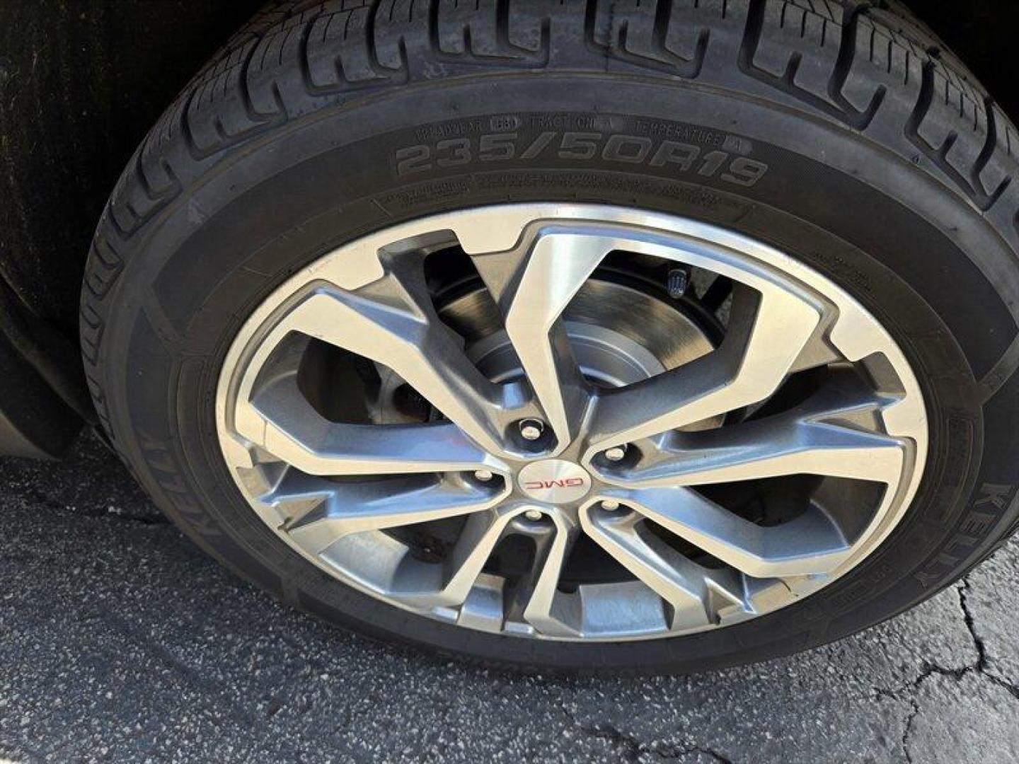 2019 Blue Steel Metallic GMC Terrain SLT (3GKALVEX4KL) with an 2.0L Turbo I4 252hp 260ft. lbs. engine, Automatic transmission, located at 25355 Eames Street, Channahon, IL, 60410, (815) 467-1807, 41.429108, -88.228432 - Presenting the 2019 GMC Terrain SLT, a reliable SUV that combines performance with style. Powered by a 2.0L Turbo I4 engine generating 252hp and 260ft. lbs. of torque, this vehicle offers a smooth driving experience. The factory default features include a spacious and luxurious Jet Black interior, c - Photo#10