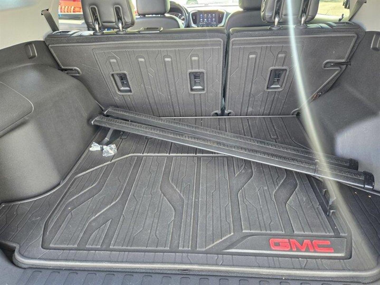 2019 Blue Steel Metallic GMC Terrain SLT (3GKALVEX4KL) with an 2.0L Turbo I4 252hp 260ft. lbs. engine, Automatic transmission, located at 25355 Eames Street, Channahon, IL, 60410, (815) 467-1807, 41.429108, -88.228432 - Presenting the 2019 GMC Terrain SLT, a reliable SUV that combines performance with style. Powered by a 2.0L Turbo I4 engine generating 252hp and 260ft. lbs. of torque, this vehicle offers a smooth driving experience. The factory default features include a spacious and luxurious Jet Black interior, c - Photo#27