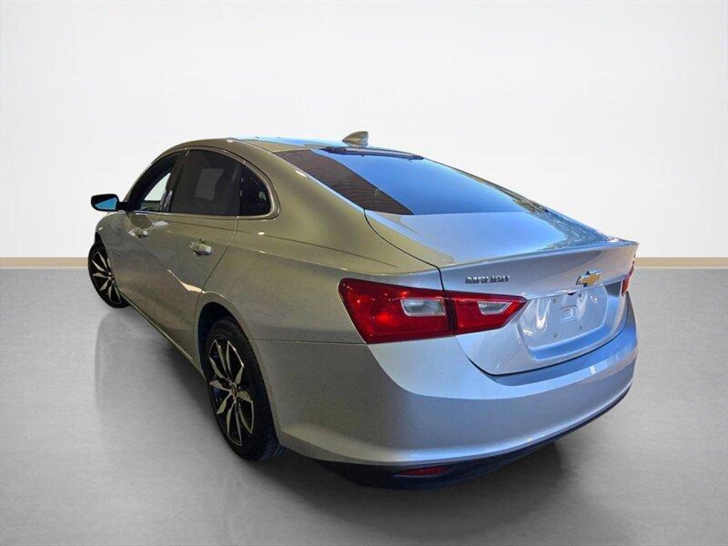 2018 Silver Ice Metallic Chevrolet Malibu LT (1G1ZD5STXJF) with an 1.5 engine, Automatic transmission, located at 25355 Eames Street, Channahon, IL, 60410, (815) 467-1807, 41.429108, -88.228432 - Photo#5