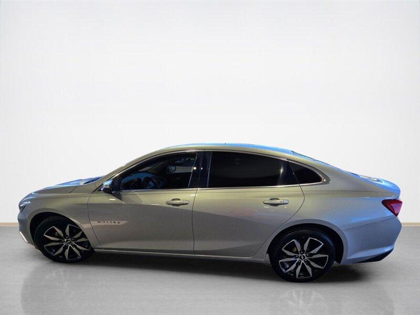 2018 Silver Ice Metallic Chevrolet Malibu LT (1G1ZD5STXJF) with an 1.5 engine, Automatic transmission, located at 25355 Eames Street, Channahon, IL, 60410, (815) 467-1807, 41.429108, -88.228432 - Photo#6