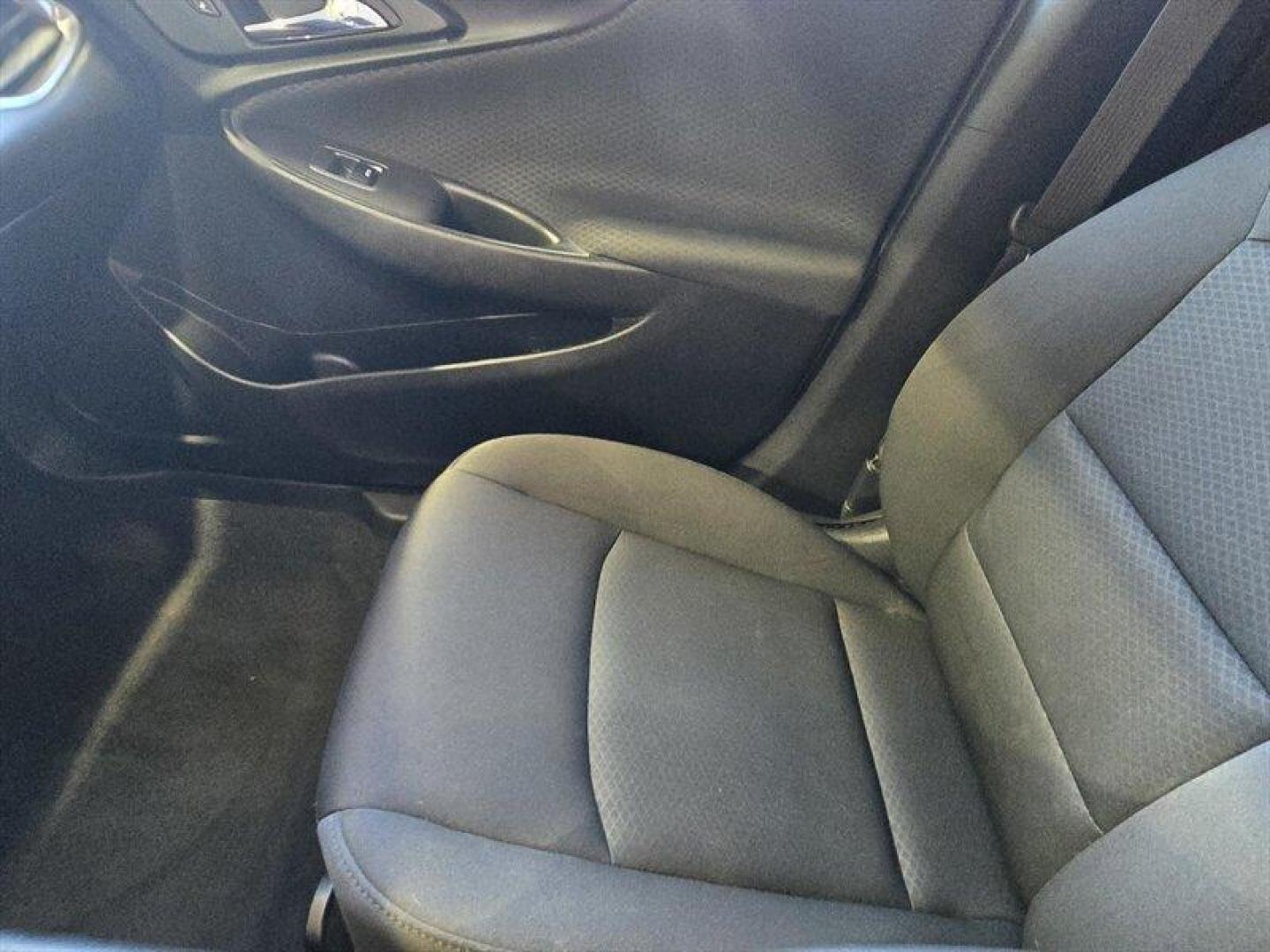 2018 Silver Ice Metallic Chevrolet Malibu LT (1G1ZD5STXJF) with an 1.5 engine, Automatic transmission, located at 25355 Eames Street, Channahon, IL, 60410, (815) 467-1807, 41.429108, -88.228432 - Photo#21