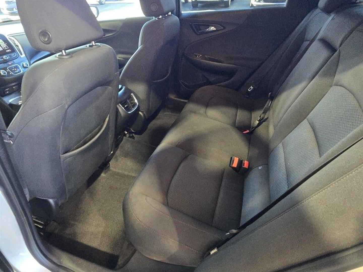 2018 Silver Ice Metallic Chevrolet Malibu LT (1G1ZD5STXJF) with an 1.5 engine, Automatic transmission, located at 25355 Eames Street, Channahon, IL, 60410, (815) 467-1807, 41.429108, -88.228432 - Photo#23