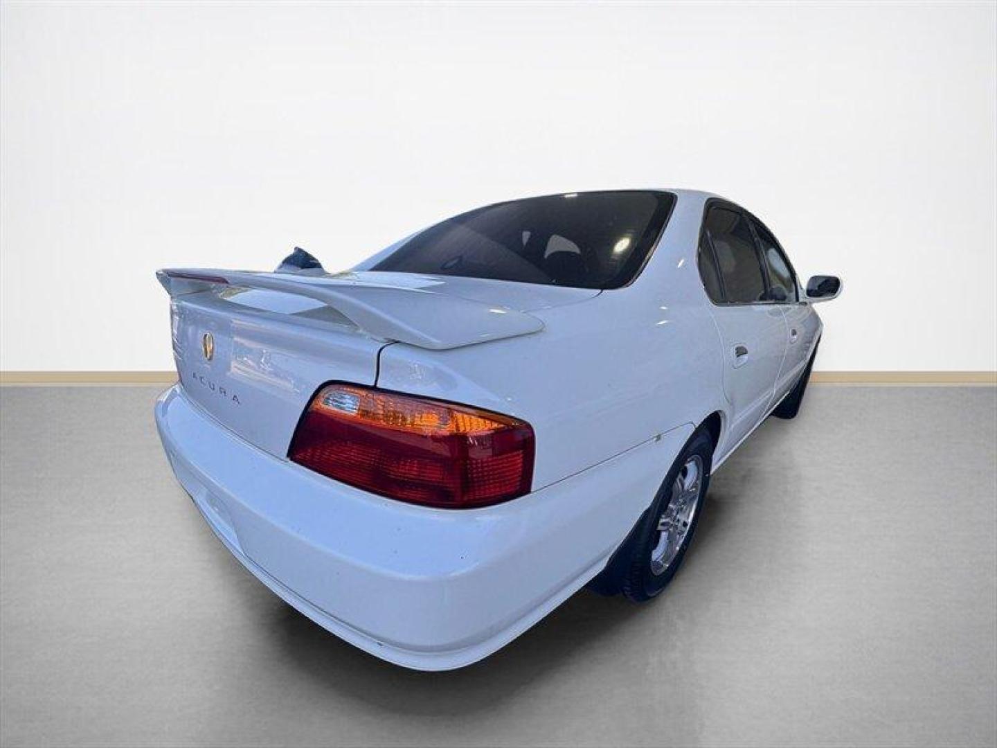 2000 White Diamond Pearl Acura TL Navigation Navigation (19UUA5673YA) with an 3L NA V6 single overhead cam (SOHC) 24V engine, Automatic transmission, located at 25355 Eames Street, Channahon, IL, 60410, (815) 467-1807, 41.429108, -88.228432 - This 2000 Acura TL 3.2 is an absolute powerhouse on the road! Under the hood, you'll find a robust 3L NA V6 single overhead cam (SOHC) 24V engine that delivers a thrilling driving experience every time you hit the gas. With its sleek Taffeta White exterior and luxurious Parchment interior, this car - Photo#3