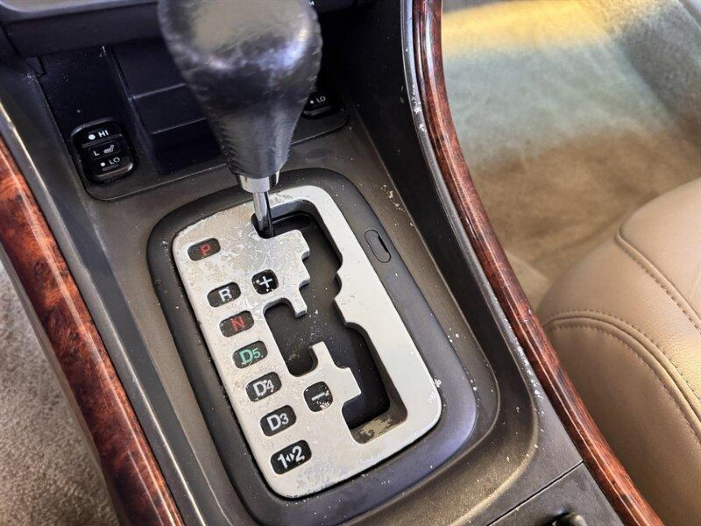2000 White Diamond Pearl Acura TL Navigation Navigation (19UUA5673YA) with an 3L NA V6 single overhead cam (SOHC) 24V engine, Automatic transmission, located at 25355 Eames Street, Channahon, IL, 60410, (815) 467-1807, 41.429108, -88.228432 - This 2000 Acura TL 3.2 is an absolute powerhouse on the road! Under the hood, you'll find a robust 3L NA V6 single overhead cam (SOHC) 24V engine that delivers a thrilling driving experience every time you hit the gas. With its sleek Taffeta White exterior and luxurious Parchment interior, this car - Photo#19