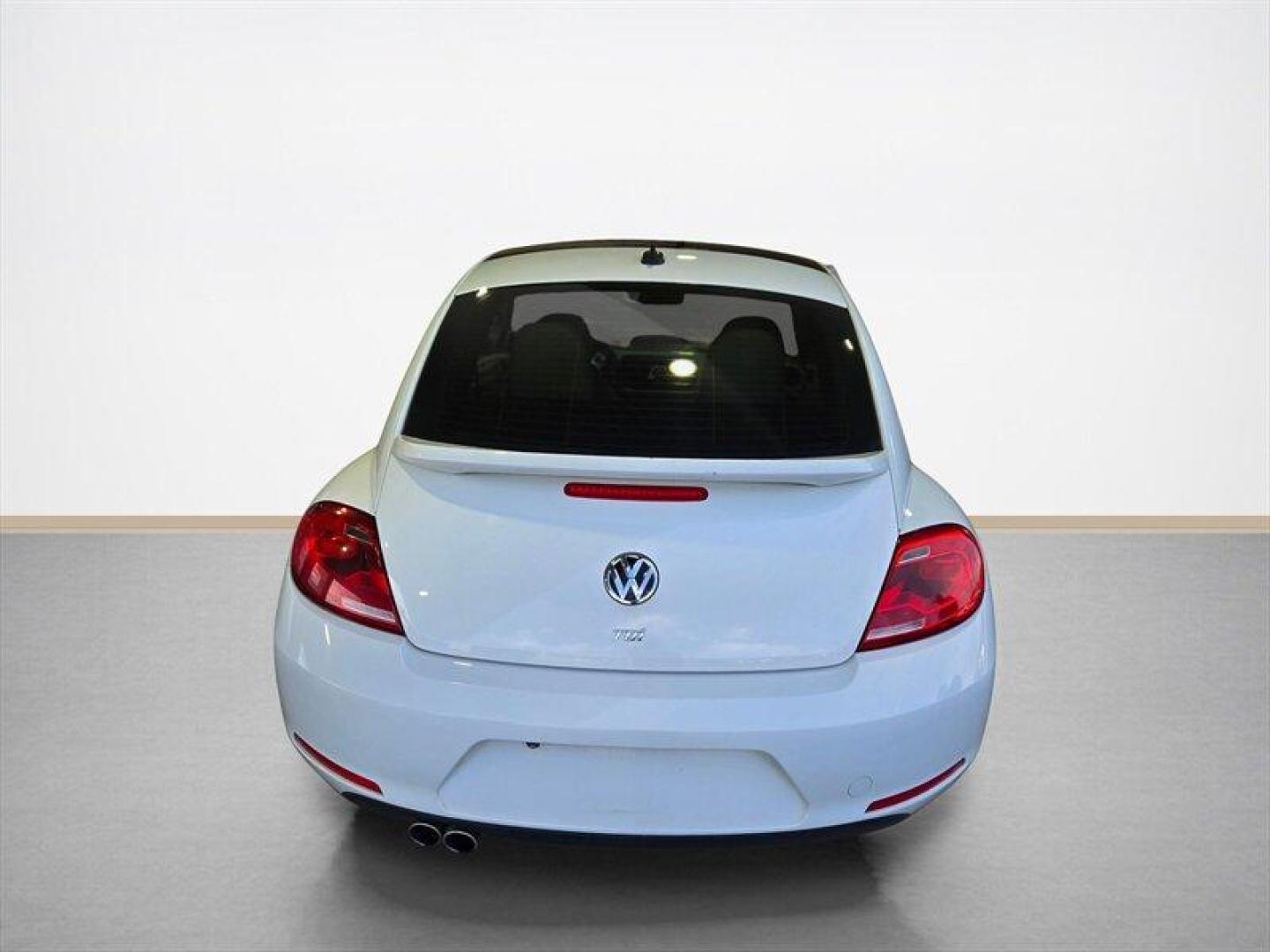 2014 Candy White Volkswagen Beetle-Classic 2.0 TDI (3VWJL7AT4EM) with an 2.0L Diesel Turbo I4 140hp 236ft. lbs. engine, Automatic transmission, located at 25355 Eames Street, Channahon, IL, 60410, (815) 467-1807, 41.429108, -88.228432 - Introducing the 2014 Volkswagen Beetle-Classic TDI, where classic charm meets modern efficiency! This stylish bug is powered by a peppy 2.0L Diesel Turbo engine, delivering a respectable 140hp and 236ft. lbs. of torque. So whether you're cruising down the highway or zipping through city streets, thi - Photo#4