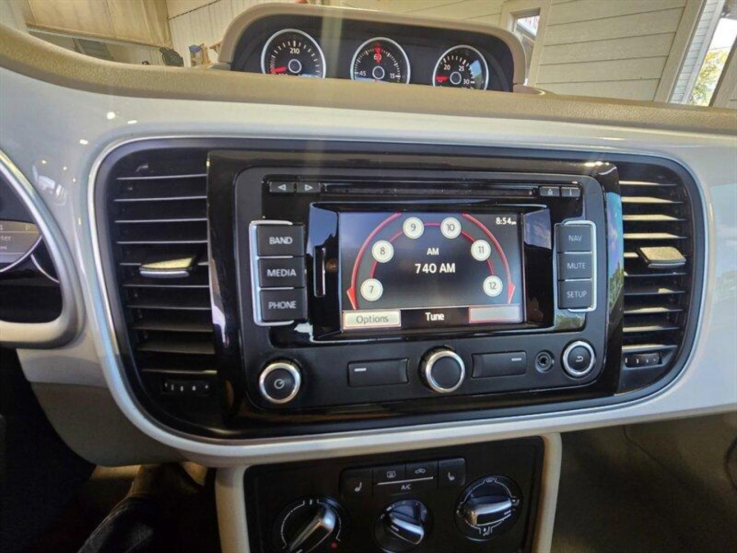 2014 Candy White Volkswagen Beetle-Classic 2.0 TDI (3VWJL7AT4EM) with an 2.0L Diesel Turbo I4 140hp 236ft. lbs. engine, Automatic transmission, located at 25355 Eames Street, Channahon, IL, 60410, (815) 467-1807, 41.429108, -88.228432 - Introducing the 2014 Volkswagen Beetle-Classic TDI, where classic charm meets modern efficiency! This stylish bug is powered by a peppy 2.0L Diesel Turbo engine, delivering a respectable 140hp and 236ft. lbs. of torque. So whether you're cruising down the highway or zipping through city streets, thi - Photo#19