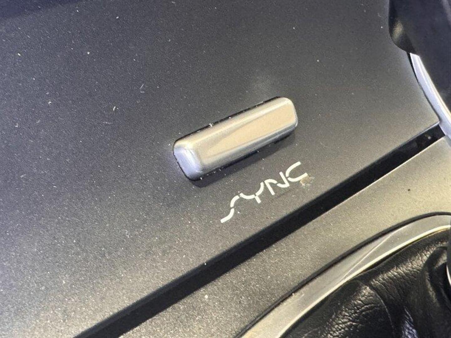 2015 White Platinum Metallic Tri-Coat Ford Edge Titanium (2FMTK4K8XFB) with an 3.5L V6 280hp 250ft. lbs. engine, Automatic transmission, located at 25355 Eames Street, Channahon, IL, 60410, (815) 467-1807, 41.429108, -88.228432 - Introducing the sophisticated 2015 Ford Edge Titanium, a remarkable SUV that seamlessly combines power and elegance. Equipped with a robust 3.5L V6 engine delivering 280hp and 250ft. lbs. of torque, this vehicle offers a dynamic driving experience. The factory default features of this Ford Edge Tit - Photo#28