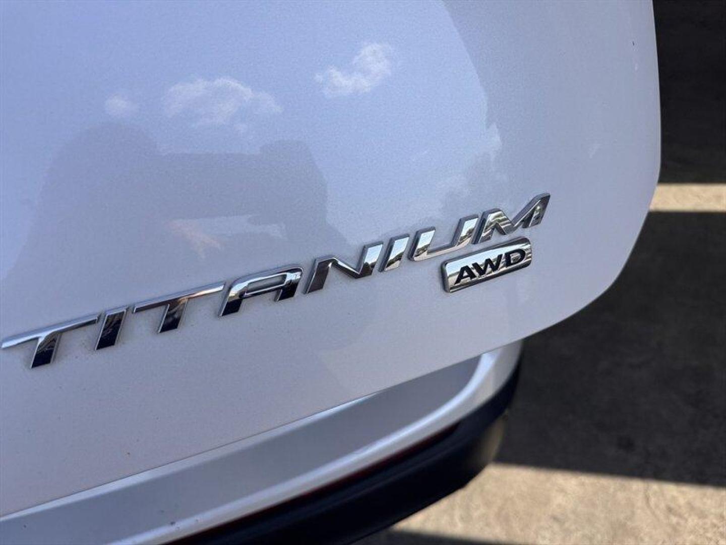 2015 White Platinum Metallic Tri-Coat Ford Edge Titanium (2FMTK4K8XFB) with an 3.5L V6 280hp 250ft. lbs. engine, Automatic transmission, located at 25355 Eames Street, Channahon, IL, 60410, (815) 467-1807, 41.429108, -88.228432 - Introducing the sophisticated 2015 Ford Edge Titanium, a remarkable SUV that seamlessly combines power and elegance. Equipped with a robust 3.5L V6 engine delivering 280hp and 250ft. lbs. of torque, this vehicle offers a dynamic driving experience. The factory default features of this Ford Edge Tit - Photo#29