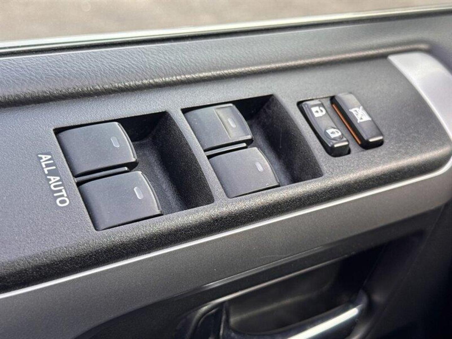 2016 Blizzard Pearl Toyota 4Runner Limited (JTEBU5JR9G5) with an 4.0L V6 270hp 278ft. lbs. engine, Automatic transmission, located at 25355 Eames Street, Channahon, IL, 60410, (815) 467-1807, 41.429108, -88.228432 - Oh, honey, get ready to turn heads in this fierce 2016 Toyota 4Runner Limited! This bad boy is packing a 4.0L V6 engine that delivers a sizzling 270hp and 278ft. lbs. of torque. It's a powerhouse on wheels! Now let's talk about the factory default features because this beauty is loaded! Slide into - Photo#17