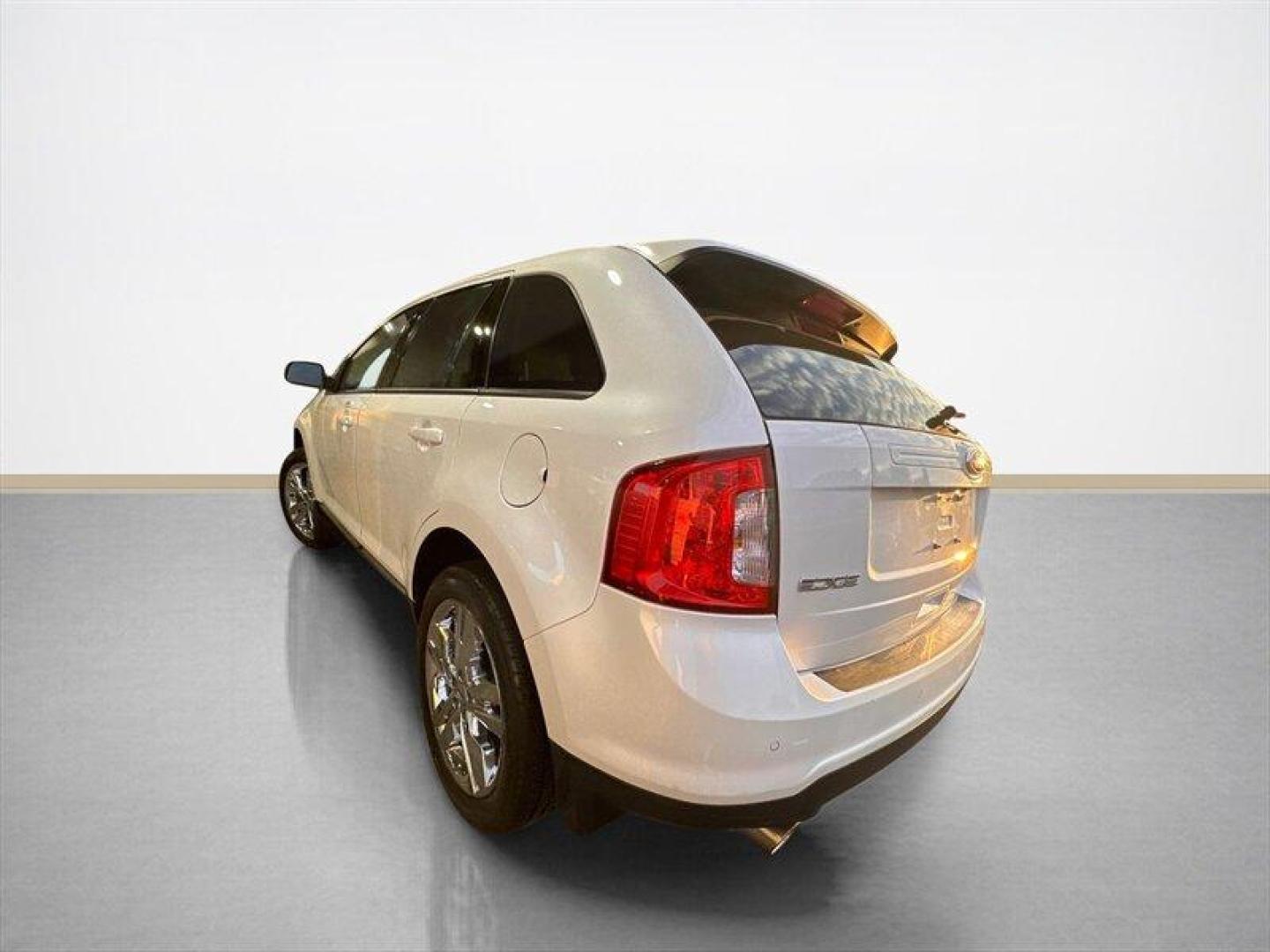 2013 White Platinum Metallic Tri-Coat Ford Edge SEL (2FMDK3JC6DB) with an 3.5L V6 285hp 253ft. lbs. engine, Automatic transmission, located at 25355 Eames Street, Channahon, IL, 60410, (815) 467-1807, 41.429108, -88.228432 - **2013 Ford Edge SEL: Your Stylish Companion on Wheels!** Buckle up, because this 2013 Ford Edge SEL is here to make every drive feel like a mini road trip! Dressed in a dazzling White Platinum Metallic Tri-Coat, this beauty isnt just a car; its a statement. And lets be real, who wouldnt want to ro - Photo#5