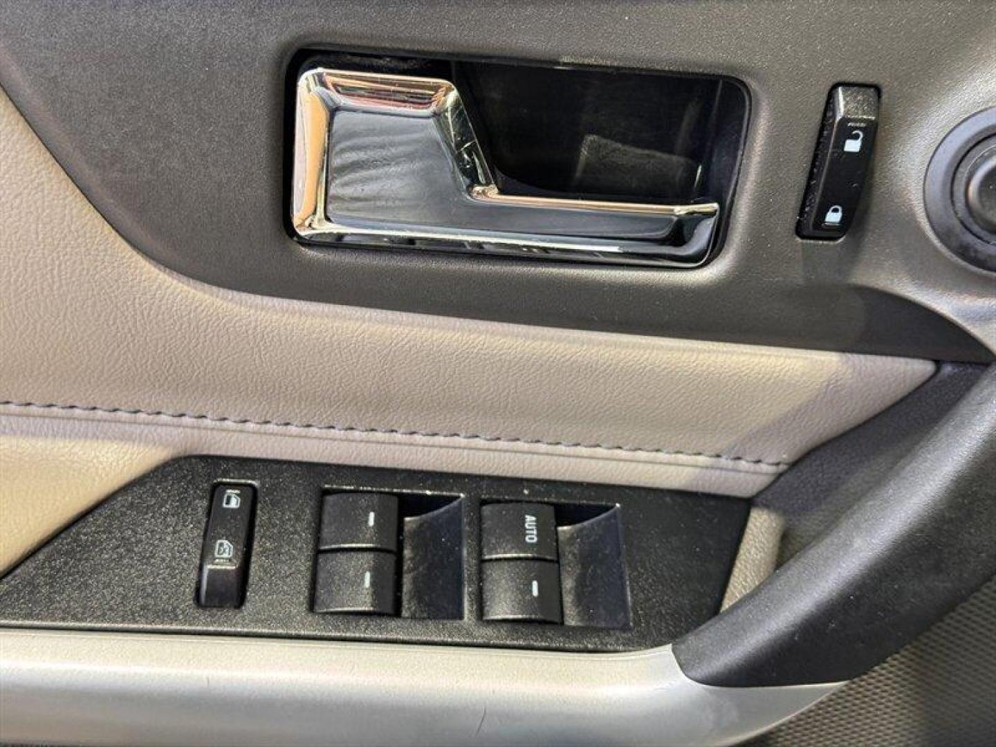 2013 White Platinum Metallic Tri-Coat Ford Edge SEL (2FMDK3JC6DB) with an 3.5L V6 285hp 253ft. lbs. engine, Automatic transmission, located at 25355 Eames Street, Channahon, IL, 60410, (815) 467-1807, 41.429108, -88.228432 - **2013 Ford Edge SEL: Your Stylish Companion on Wheels!** Buckle up, because this 2013 Ford Edge SEL is here to make every drive feel like a mini road trip! Dressed in a dazzling White Platinum Metallic Tri-Coat, this beauty isnt just a car; its a statement. And lets be real, who wouldnt want to ro - Photo#16