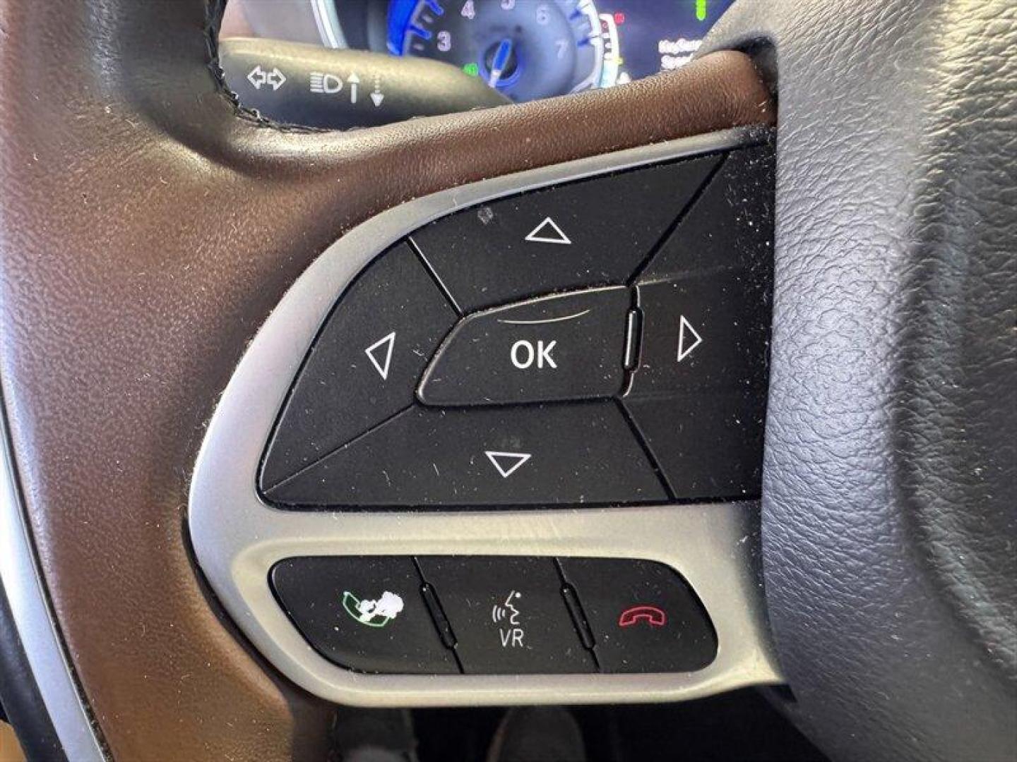 2017 Velvet Red Pearl Coat Chrysler Pacifica Limited (2C4RC1GG2HR) with an Pentastar 3.6L V6 287hp 262ft. lbs. engine, Automatic transmission, located at 25355 Eames Street, Channahon, IL, 60410, (815) 467-1807, 41.429108, -88.228432 - Introducing the 2017 Chrysler Pacifica Limited where family comfort meets cutting-edge technology! This stunning minivan is powered by a robust Pentastar 3.6L V6 engine, delivering an impressive 287 horsepower and 262 ft-lbs of torque. Whether you're cruising through city streets or hitting the ope - Photo#30