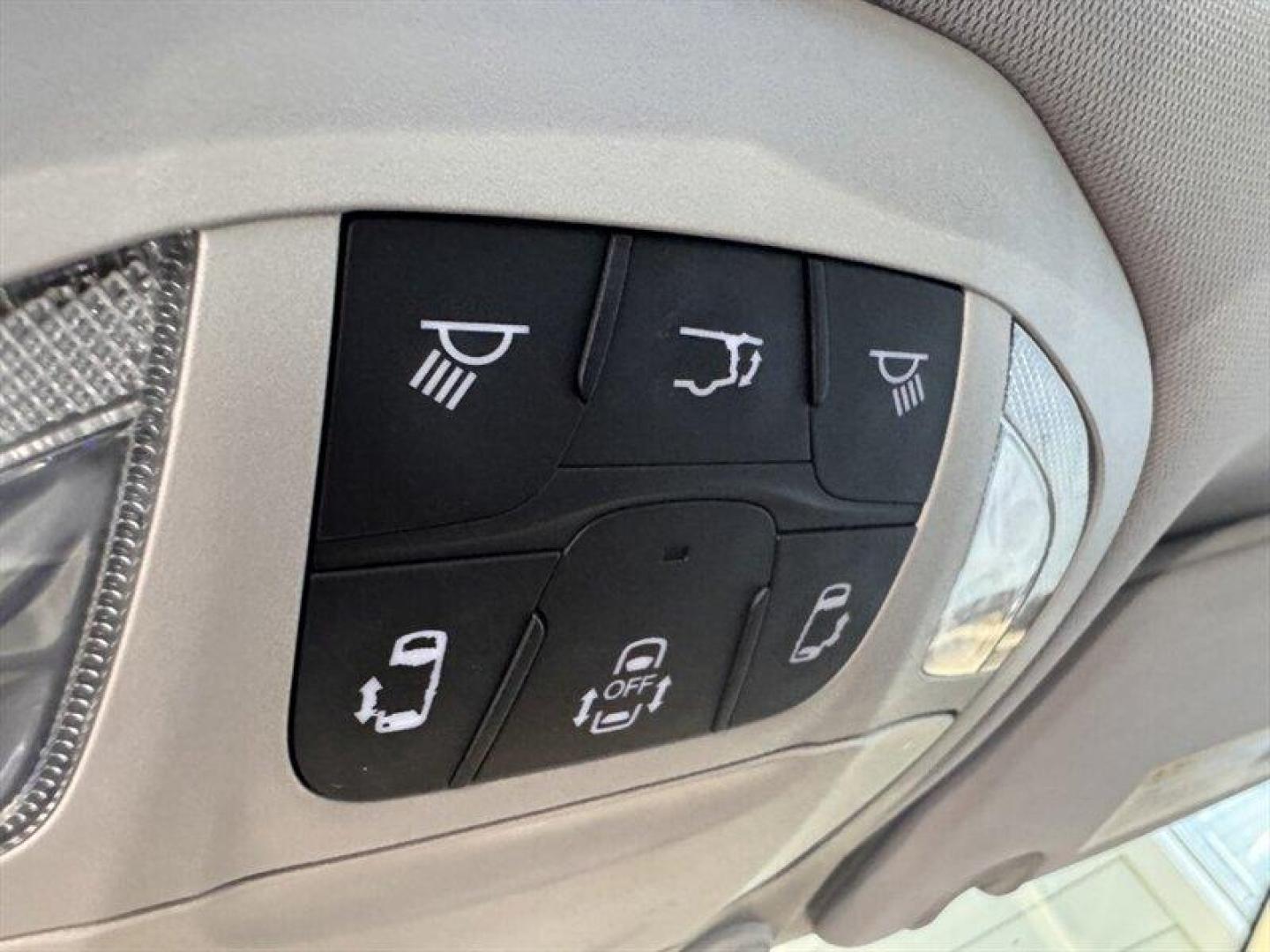 2017 Velvet Red Pearl Coat Chrysler Pacifica Limited (2C4RC1GG2HR) with an Pentastar 3.6L V6 287hp 262ft. lbs. engine, Automatic transmission, located at 25355 Eames Street, Channahon, IL, 60410, (815) 467-1807, 41.429108, -88.228432 - Introducing the 2017 Chrysler Pacifica Limited where family comfort meets cutting-edge technology! This stunning minivan is powered by a robust Pentastar 3.6L V6 engine, delivering an impressive 287 horsepower and 262 ft-lbs of torque. Whether you're cruising through city streets or hitting the ope - Photo#32