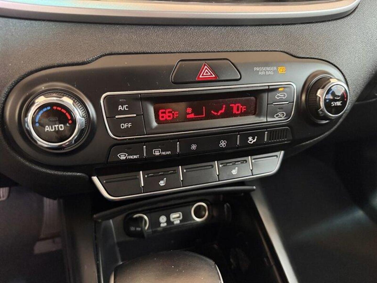 2020 Ebony Black Kia Sorento LX (5XYPGDA37LG) with an 2.4L I4 185hp 178ft. lbs. engine, Automatic transmission, located at 25355 Eames Street, Channahon, IL, 60410, (815) 467-1807, 41.429108, -88.228432 - Introducing the 2020 Kia Sorento LX a perfect blend of style, comfort, and practicality! This versatile SUV is designed to enhance your driving experience, whether you're commuting to work, running errands, or heading out on a weekend adventure. Under the hood, the Sorento LX is powered by a robus - Photo#22