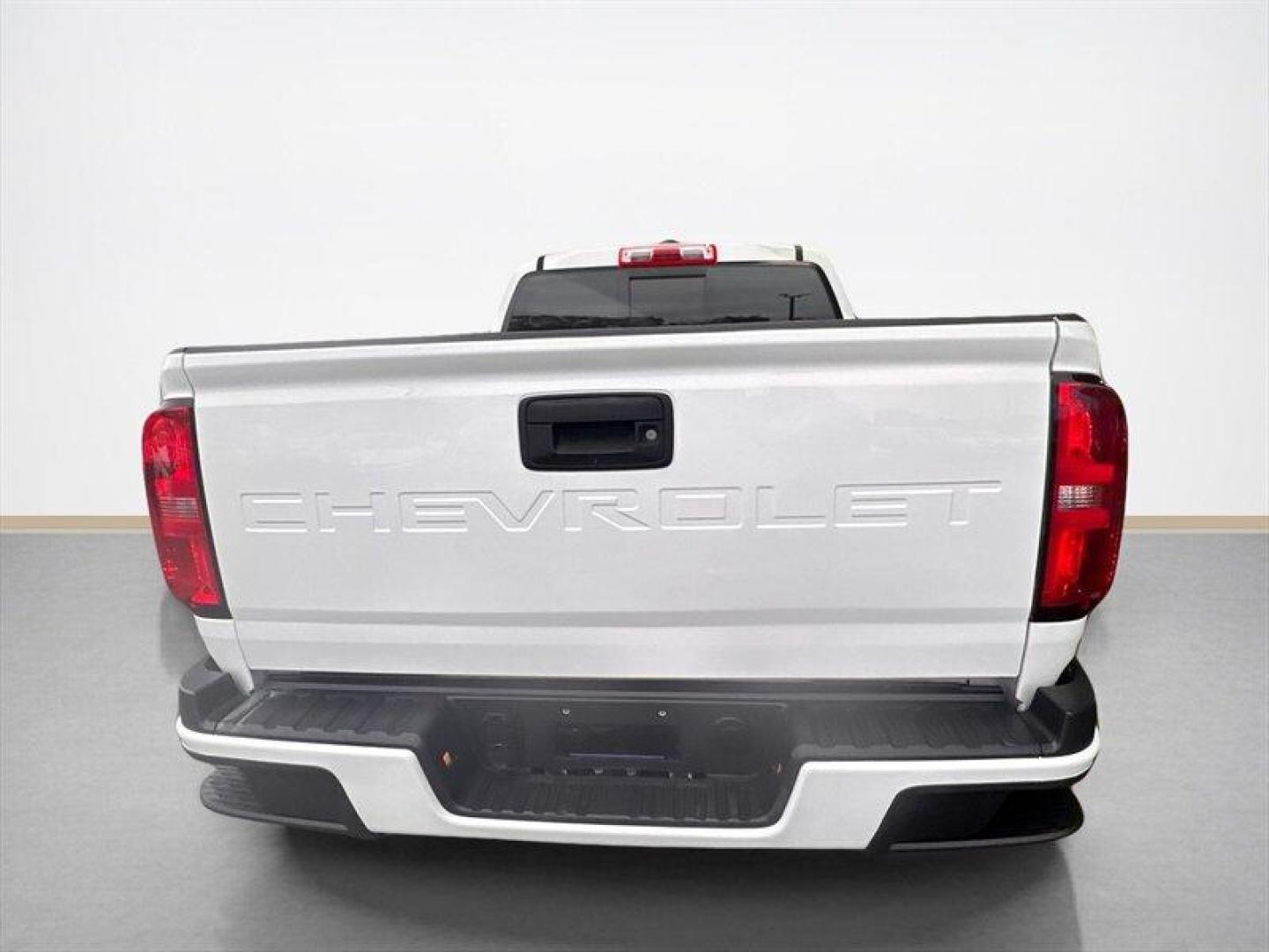 2022 Summit White Chevrolet Colorado LT (1GCGSCEA1N1) with an 2.5L I4 200hp 191ft. lbs. engine, Automatic transmission, located at 25355 Eames Street, Channahon, IL, 60410, (815) 467-1807, 41.429108, -88.228432 - Unleash the power of adventure with the 2022 Chevrolet Colorado LT, a midsize pickup that combines rugged capability with modern comfort. Under the hood, this beast is driven by a robust 2.5L I4 engine, delivering a fierce 200 horsepower and an impressive 191 ft-lbs of torque. Whether you're conquer - Photo#4