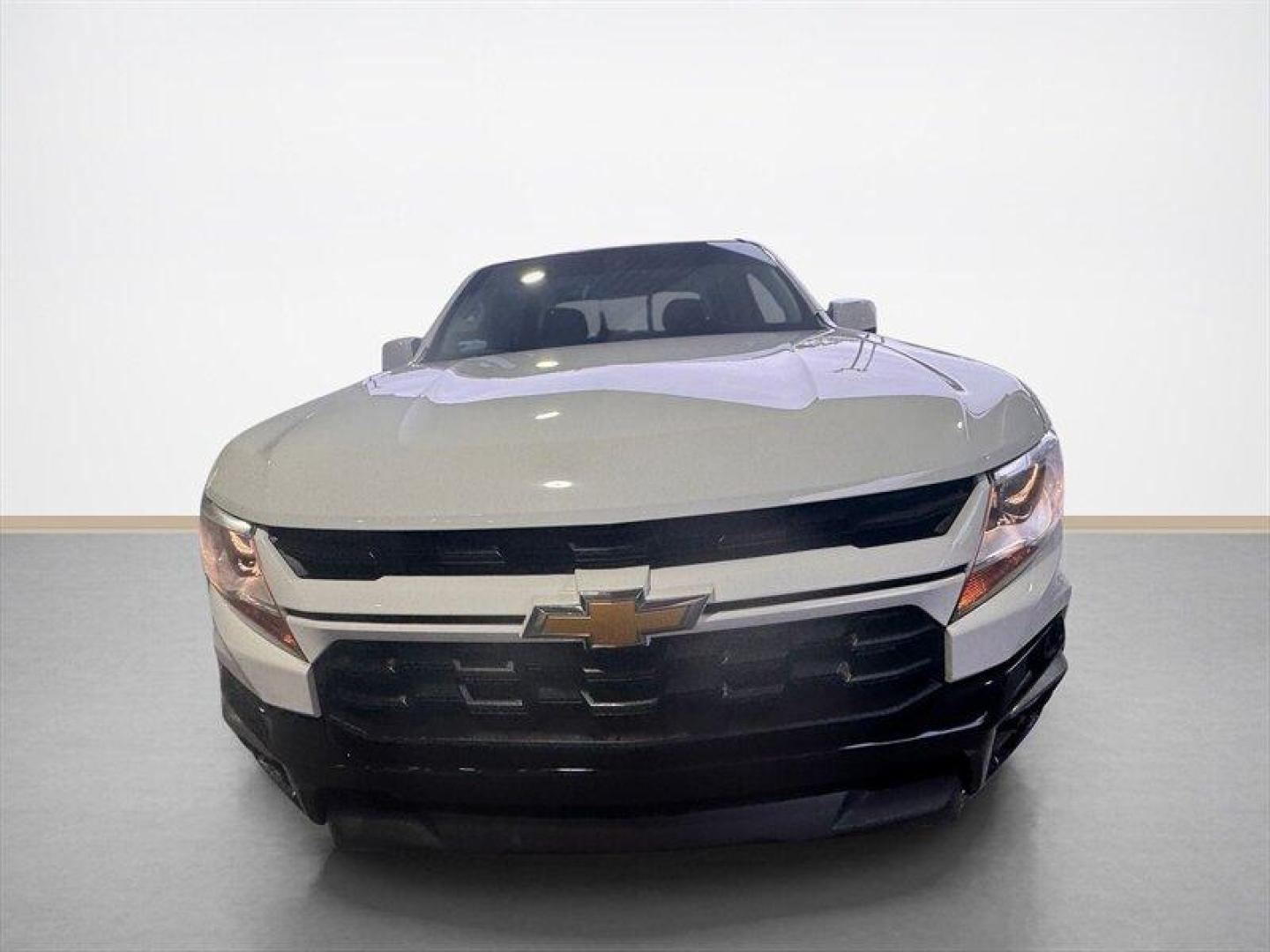 2022 Summit White Chevrolet Colorado LT (1GCGSCEA1N1) with an 2.5L I4 200hp 191ft. lbs. engine, Automatic transmission, located at 25355 Eames Street, Channahon, IL, 60410, (815) 467-1807, 41.429108, -88.228432 - Unleash the power of adventure with the 2022 Chevrolet Colorado LT, a midsize pickup that combines rugged capability with modern comfort. Under the hood, this beast is driven by a robust 2.5L I4 engine, delivering a fierce 200 horsepower and an impressive 191 ft-lbs of torque. Whether you're conquer - Photo#8