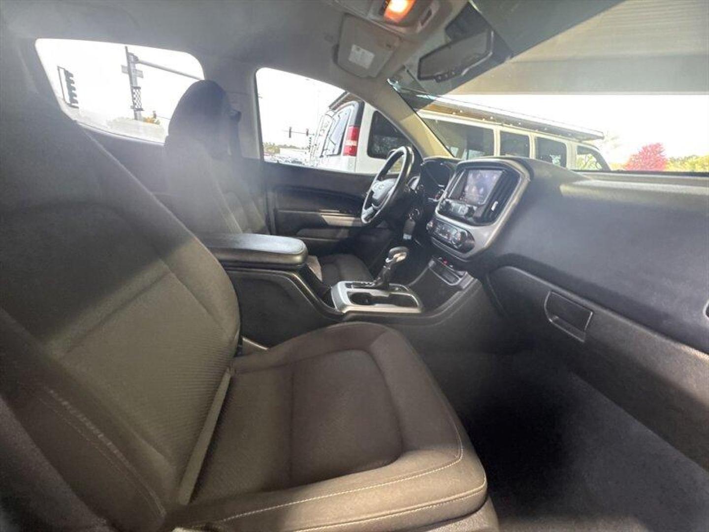 2022 Summit White Chevrolet Colorado LT (1GCGSCEA1N1) with an 2.5L I4 200hp 191ft. lbs. engine, Automatic transmission, located at 25355 Eames Street, Channahon, IL, 60410, (815) 467-1807, 41.429108, -88.228432 - Unleash the power of adventure with the 2022 Chevrolet Colorado LT, a midsize pickup that combines rugged capability with modern comfort. Under the hood, this beast is driven by a robust 2.5L I4 engine, delivering a fierce 200 horsepower and an impressive 191 ft-lbs of torque. Whether you're conquer - Photo#13