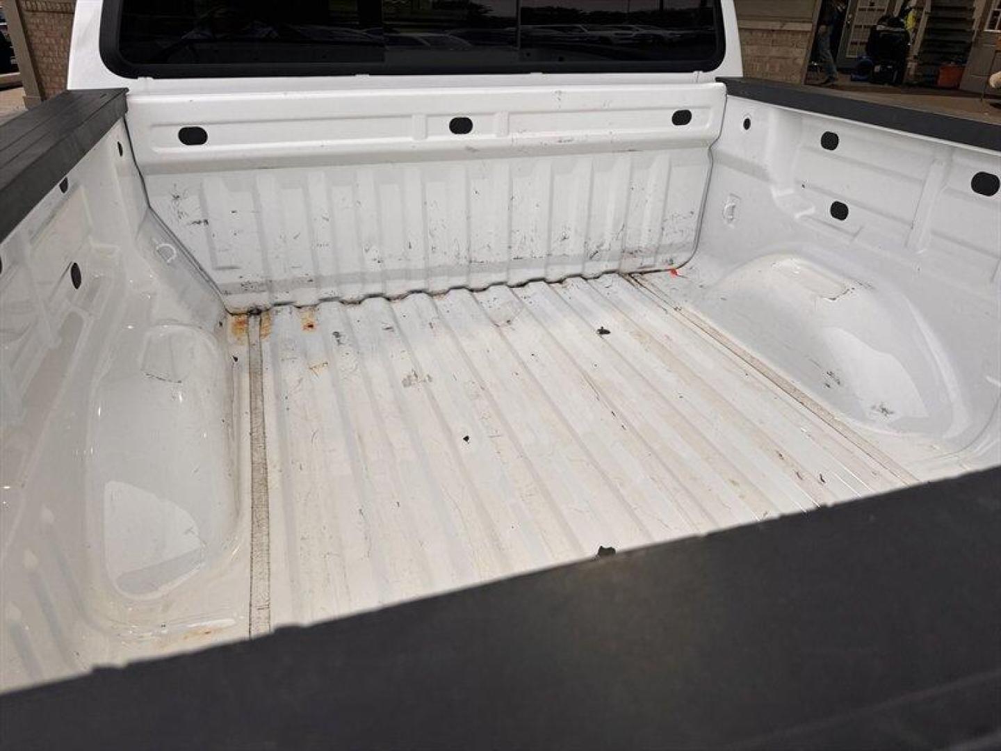 2022 Summit White Chevrolet Colorado LT (1GCGSCEA1N1) with an 2.5L I4 200hp 191ft. lbs. engine, Automatic transmission, located at 25355 Eames Street, Channahon, IL, 60410, (815) 467-1807, 41.429108, -88.228432 - Unleash the power of adventure with the 2022 Chevrolet Colorado LT, a midsize pickup that combines rugged capability with modern comfort. Under the hood, this beast is driven by a robust 2.5L I4 engine, delivering a fierce 200 horsepower and an impressive 191 ft-lbs of torque. Whether you're conquer - Photo#24