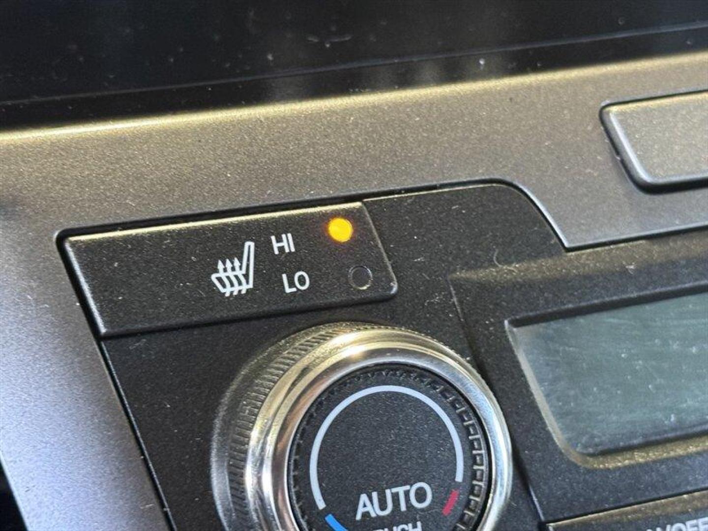 2014 Obsidian Blue Pearl Honda Odyssey EX-L (5FNRL5H66EB) with an 3.5L V6 248hp 250ft. lbs. engine, Automatic transmission, located at 25355 Eames Street, Channahon, IL, 60410, (815) 467-1807, 41.429108, -88.228432 - Introducing the 2014 Honda Odyssey EX-L the ultimate family-friendly minivan that combines comfort, style, and reliability! Dressed in a stunning Crystal Black Pearl exterior, this Odyssey stands out with its sleek and modern design, making every drive a stylish affair. Under the hood, you'll find - Photo#21