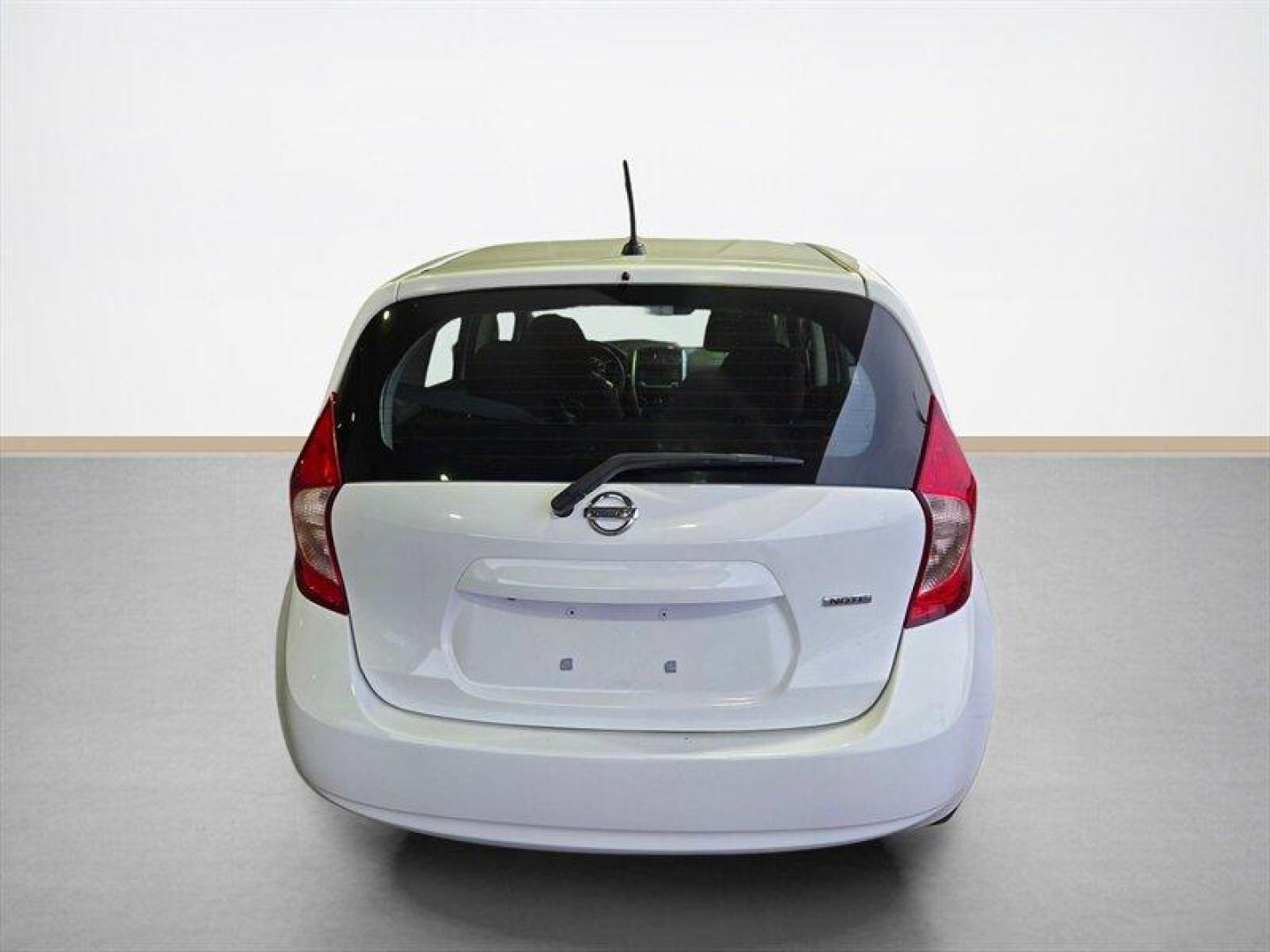 2016 Fresh Powder Nissan Versa Note SV (3N1CE2CP1GL) with an 1.6L I4 109hp 107ft. lbs. engine, Automatic transmission, located at 25355 Eames Street, Channahon, IL, 60410, (815) 467-1807, 41.429108, -88.228432 - Introducing the 2016 Nissan Versa Note S, an efficient and versatile hatchback that combines practicality with a spirited driving experience. This model is powered by a peppy 1.6L I4 engine, delivering 109 horsepower and 107 lb-ft of torque, making it an ideal choice for both city commutes and highw - Photo#4