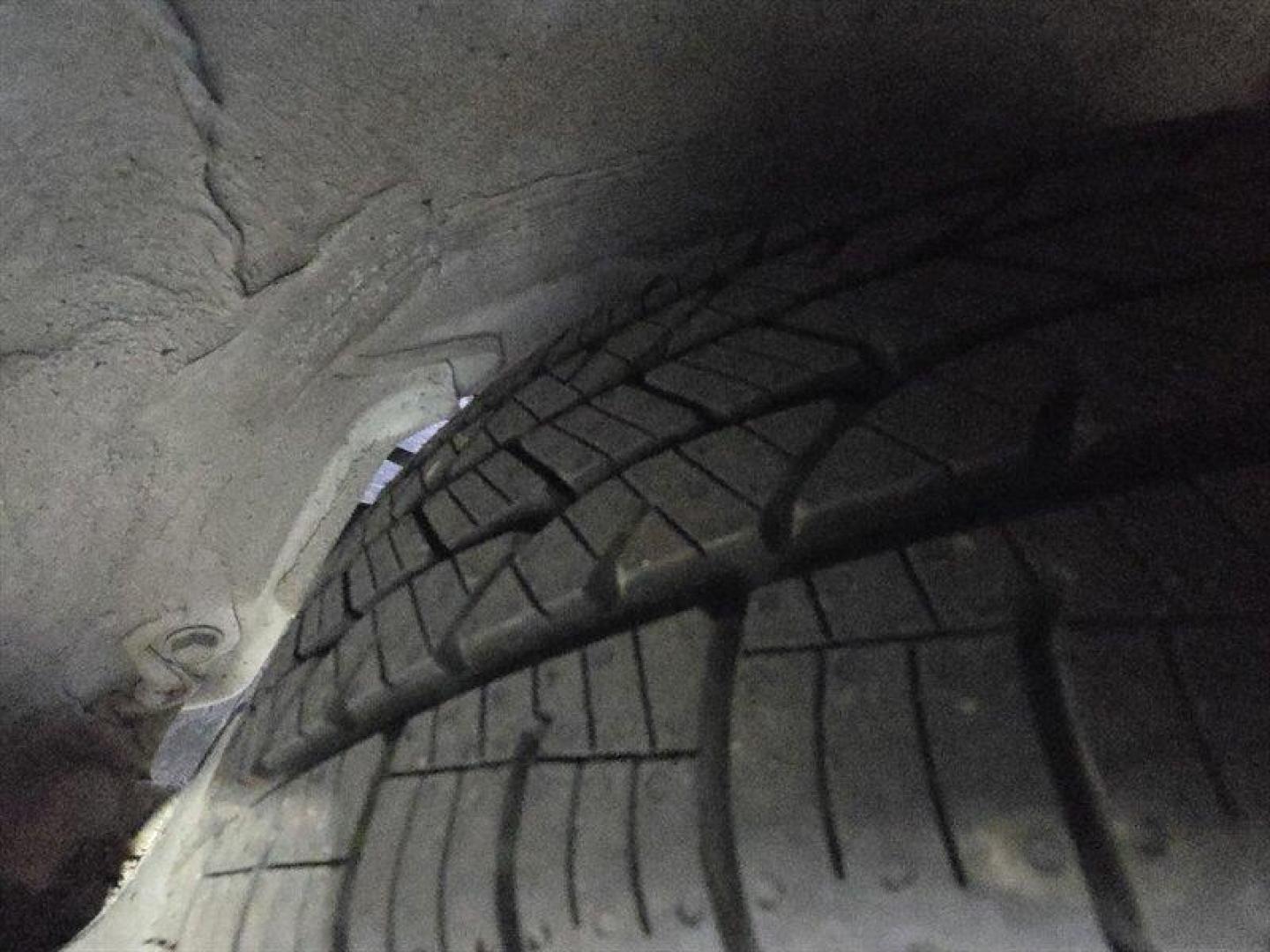 2016 Fresh Powder Nissan Versa Note SV (3N1CE2CP1GL) with an 1.6L I4 109hp 107ft. lbs. engine, Automatic transmission, located at 25355 Eames Street, Channahon, IL, 60410, (815) 467-1807, 41.429108, -88.228432 - Introducing the 2016 Nissan Versa Note S, an efficient and versatile hatchback that combines practicality with a spirited driving experience. This model is powered by a peppy 1.6L I4 engine, delivering 109 horsepower and 107 lb-ft of torque, making it an ideal choice for both city commutes and highw - Photo#24