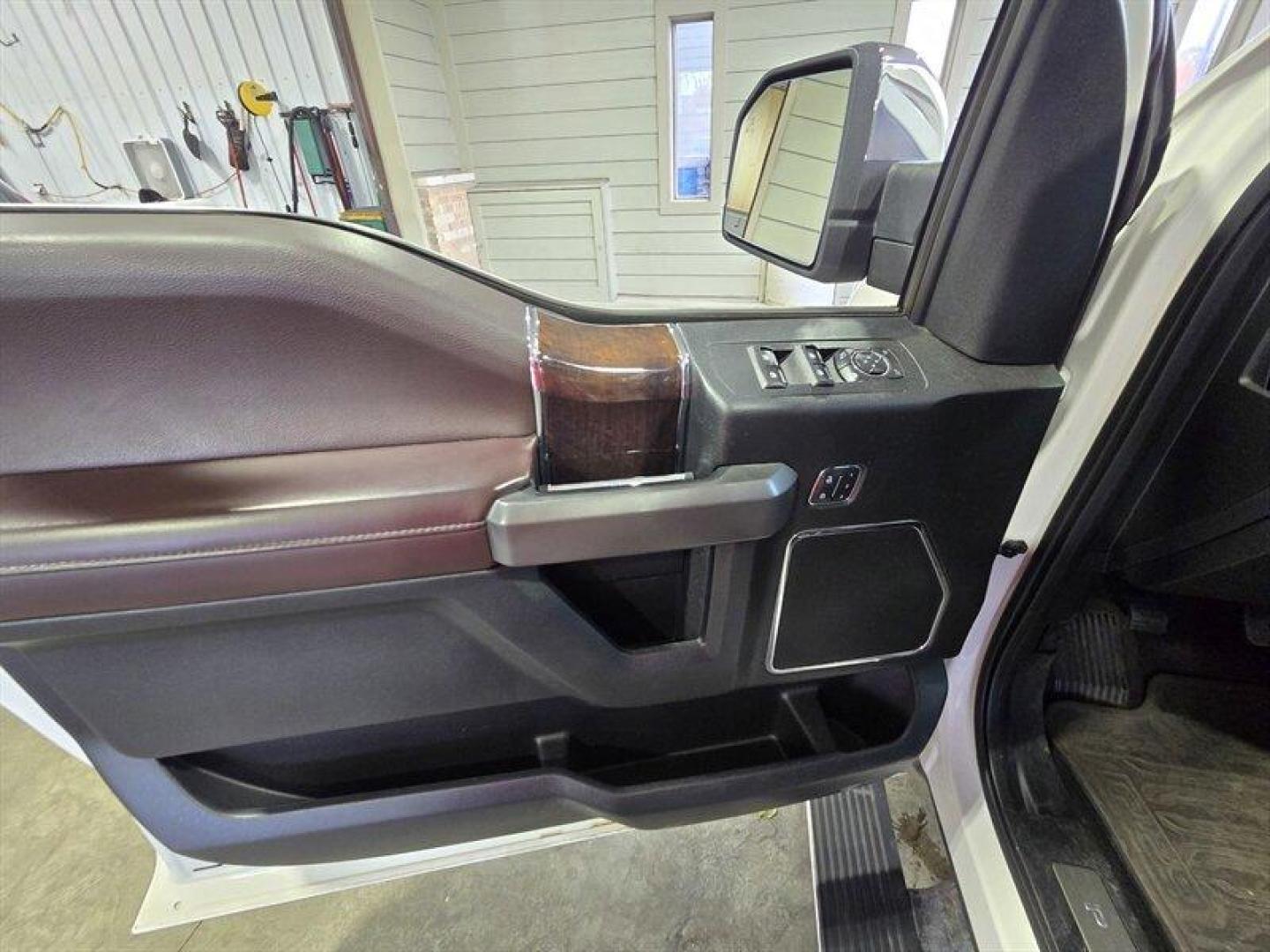 2016 White Platinum Metallic Tri-Coat Ford F-150 Platinum (1FTEW1EG3GF) with an EcoBoost 3.5L Twin Turbo V6 365hp 420ft. lbs. engine, Automatic transmission, located at 25355 Eames Street, Channahon, IL, 60410, (815) 467-1807, 41.429108, -88.228432 - Introducing the 2016 Ford F-150 Platinum, a robust and versatile pickup that combines performance with luxury. This model is powered by the EcoBoost 3.5L Twin Turbo V6 engine, delivering an impressive 365 horsepower and 420 lb-ft of torque, making it well-suited for both work and play. With its stro - Photo#10