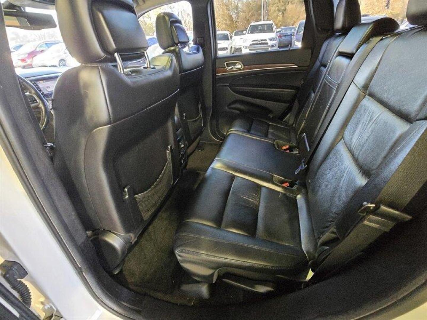 2012 Stone White Clear Coat Jeep Grand Cherokee Limited (1C4RJFBG1CC) with an 3.6L V6 290hp 260ft. lbs. engine, Automatic transmission, located at 25355 Eames Street, Channahon, IL, 60410, (815) 467-1807, 41.429108, -88.228432 - Introducing the 2012 Jeep Grand Cherokee Limited, a versatile SUV that combines rugged capability with refined comfort. This model is powered by a robust 3.6L V6 engine, delivering an impressive 290 horsepower and 260 lb-ft of torque, ensuring a responsive driving experience whether you're navigatin - Photo#24