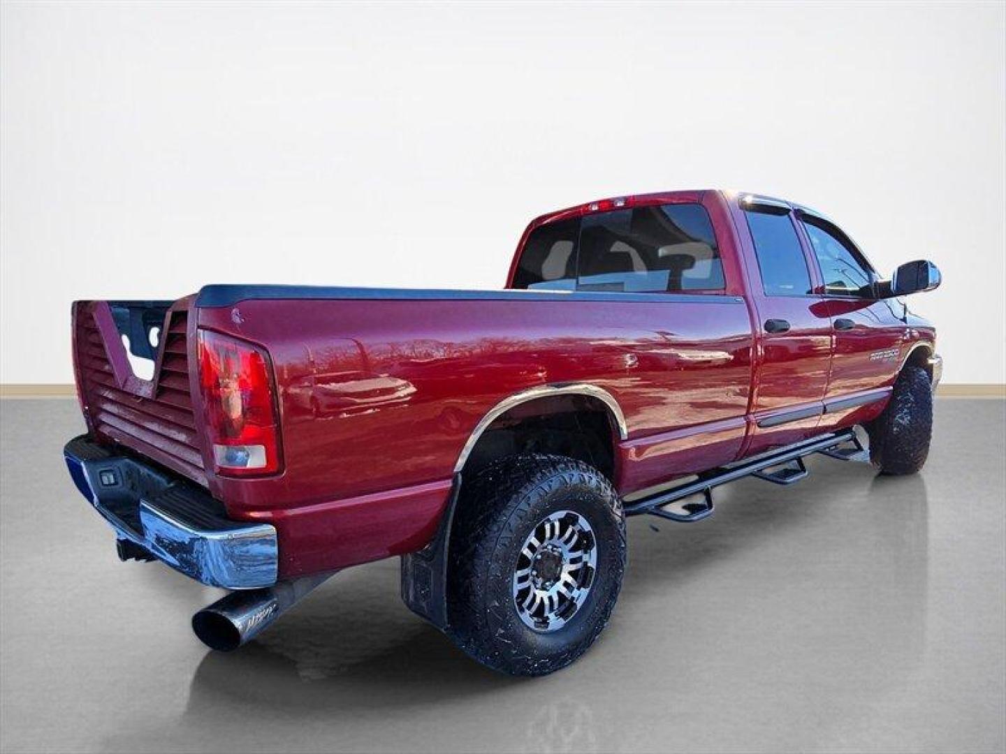 2006 Flame Red Clearcoat/Bright Silver Metallic Clearco Dodge Ram 2500 SLT (1D7KS28C26J) with an 5.9L Turbocharged Diesel I6 OHV 24V FI Engine engine, Automatic transmission, located at 25355 Eames Street, Channahon, IL, 60410, (815) 467-1807, 41.429108, -88.228432 - ** LOCAL TRADE IN, ARIZONA TRUCK. ** Introducing the 2006 Dodge Ram 2500 SLT, a robust and reliable workhorse designed to tackle your toughest tasks with ease. This truck is powered by a formidable 5.9L Turbocharged Diesel I6 OHV 24V FI Engine, delivering impressive torque and towing capacity, makin - Photo#3