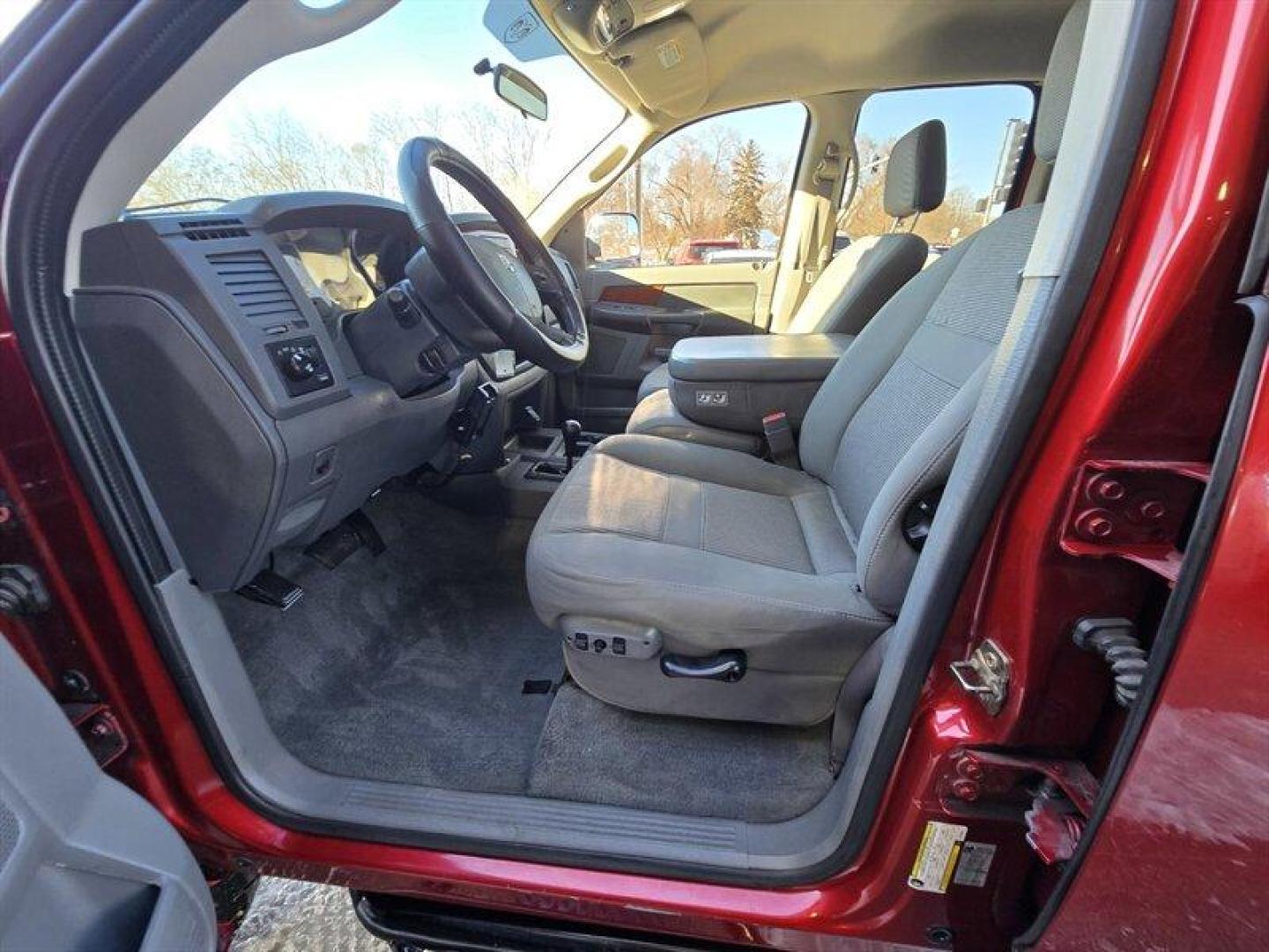 2006 Flame Red Clearcoat/Bright Silver Metallic Clearco Dodge Ram 2500 SLT (1D7KS28C26J) with an 5.9L Turbocharged Diesel I6 OHV 24V FI Engine engine, Automatic transmission, located at 25355 Eames Street, Channahon, IL, 60410, (815) 467-1807, 41.429108, -88.228432 - ** LOCAL TRADE IN, ARIZONA TRUCK. ** Introducing the 2006 Dodge Ram 2500 SLT, a robust and reliable workhorse designed to tackle your toughest tasks with ease. This truck is powered by a formidable 5.9L Turbocharged Diesel I6 OHV 24V FI Engine, delivering impressive torque and towing capacity, makin - Photo#9