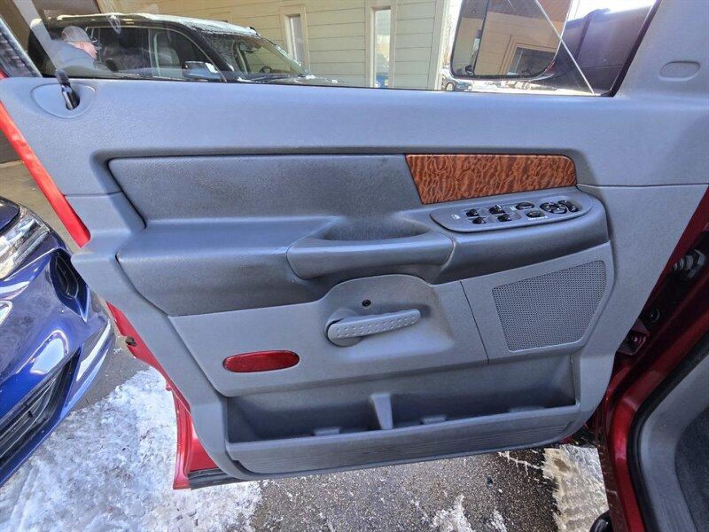 2006 Flame Red Clearcoat/Bright Silver Metallic Clearco Dodge Ram 2500 SLT (1D7KS28C26J) with an 5.9L Turbocharged Diesel I6 OHV 24V FI Engine engine, Automatic transmission, located at 25355 Eames Street, Channahon, IL, 60410, (815) 467-1807, 41.429108, -88.228432 - ** LOCAL TRADE IN, ARIZONA TRUCK. ** Introducing the 2006 Dodge Ram 2500 SLT, a robust and reliable workhorse designed to tackle your toughest tasks with ease. This truck is powered by a formidable 5.9L Turbocharged Diesel I6 OHV 24V FI Engine, delivering impressive torque and towing capacity, makin - Photo#10